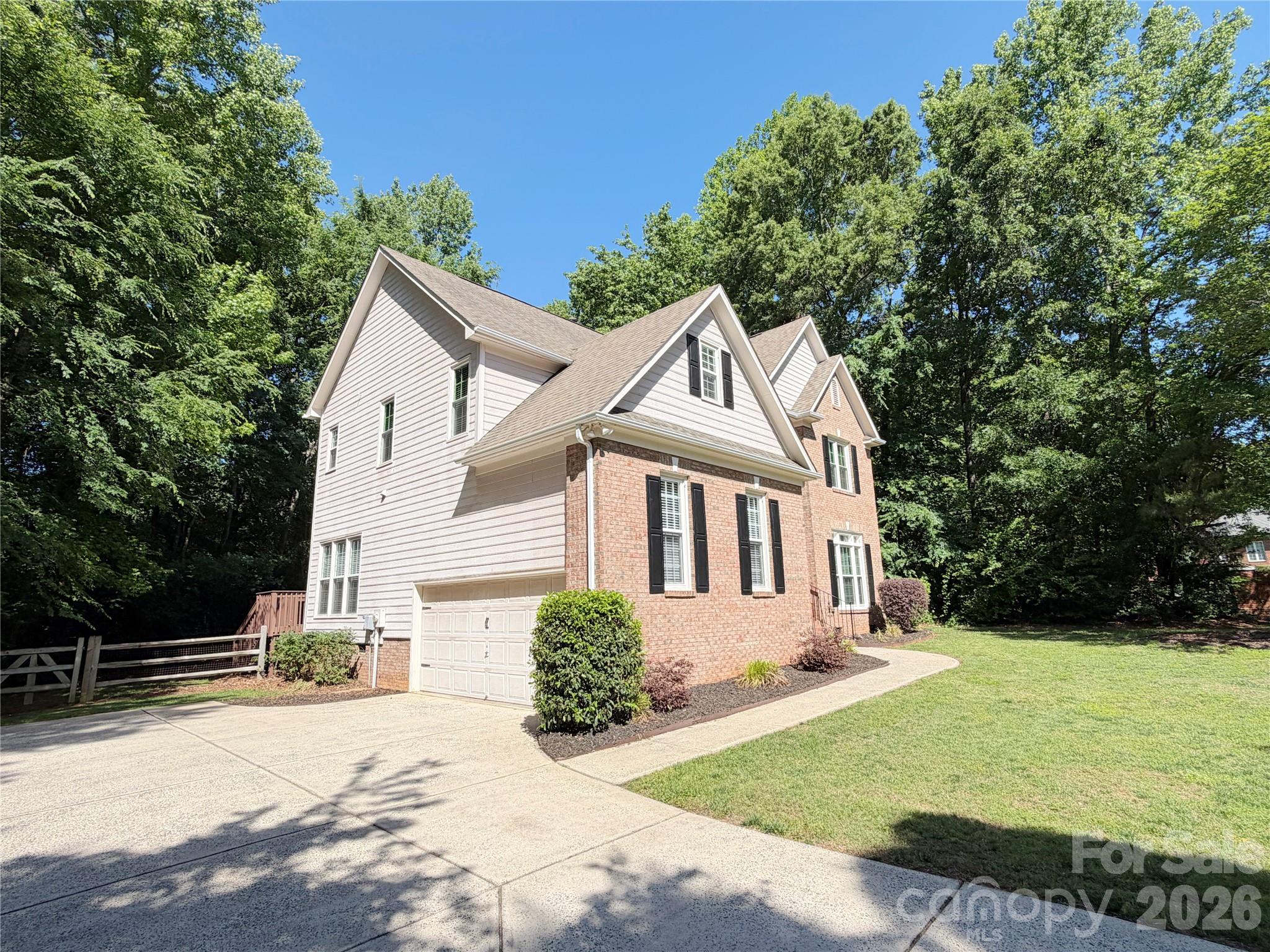 Weddington Woods - Residential