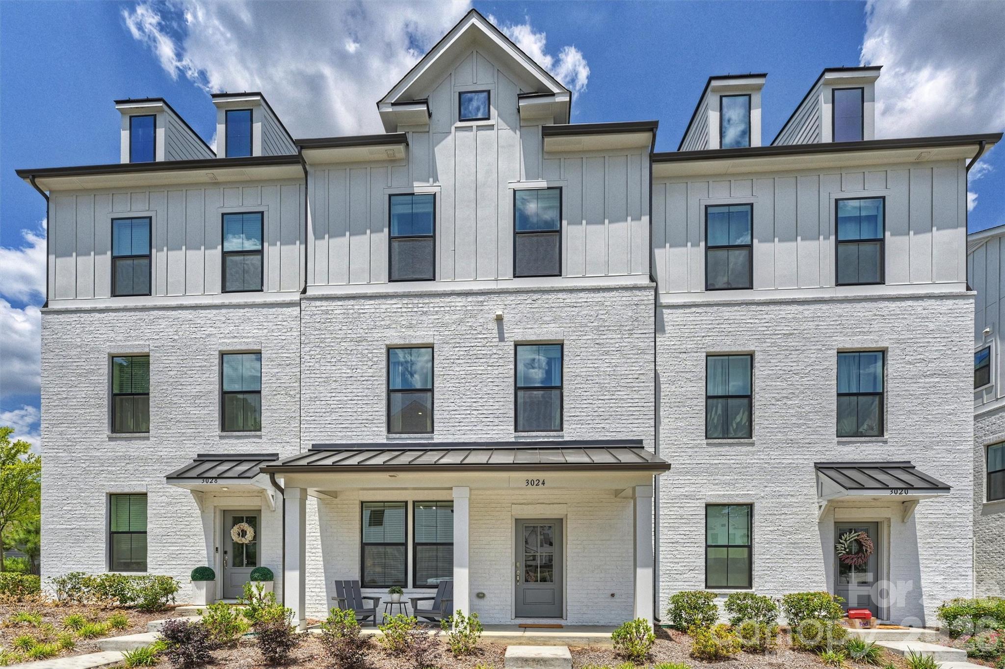 The Townes of Cotswold - Residential