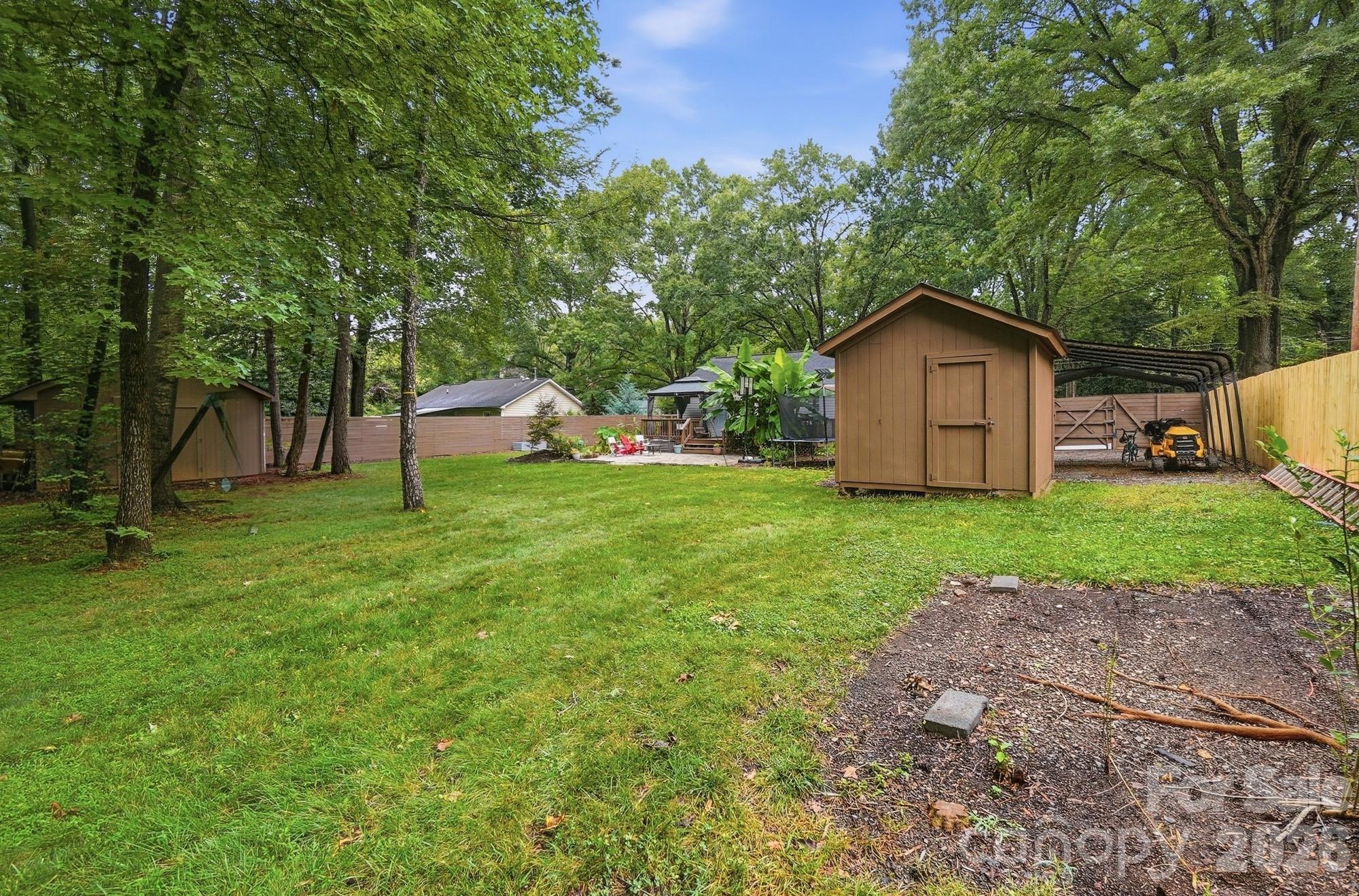 Mintwood Acres - Residential