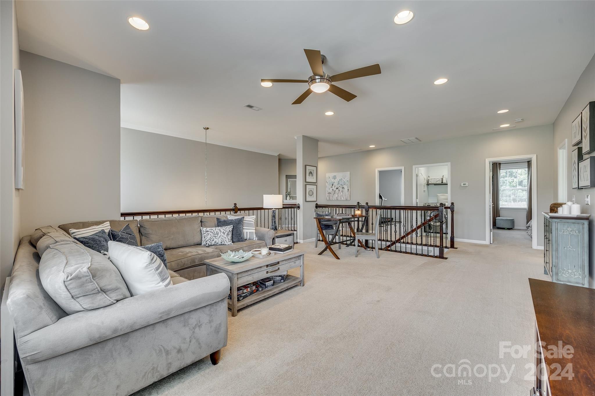 Hawks Creek - Residential
