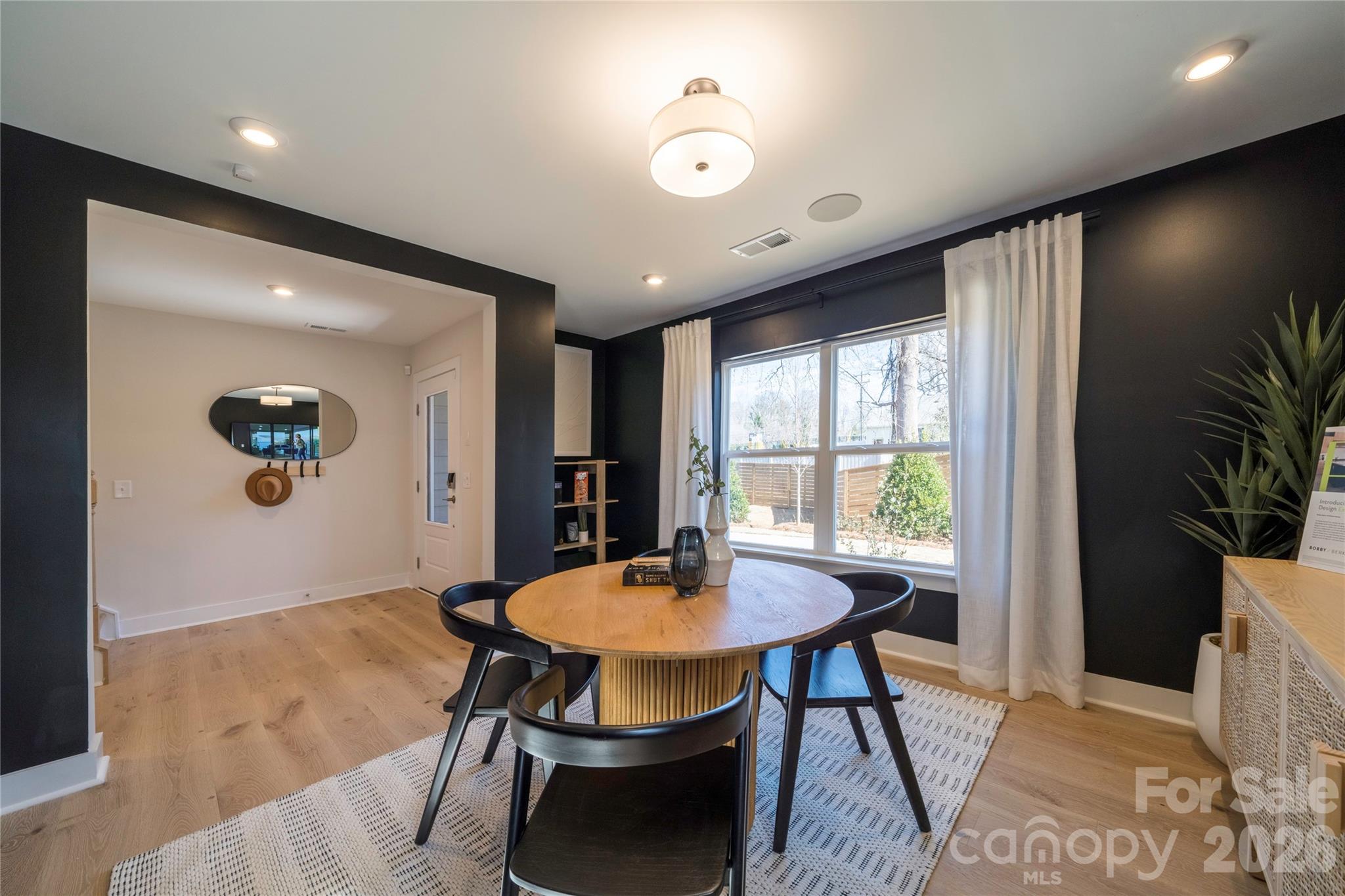 Context at Oakhurst - Residential
