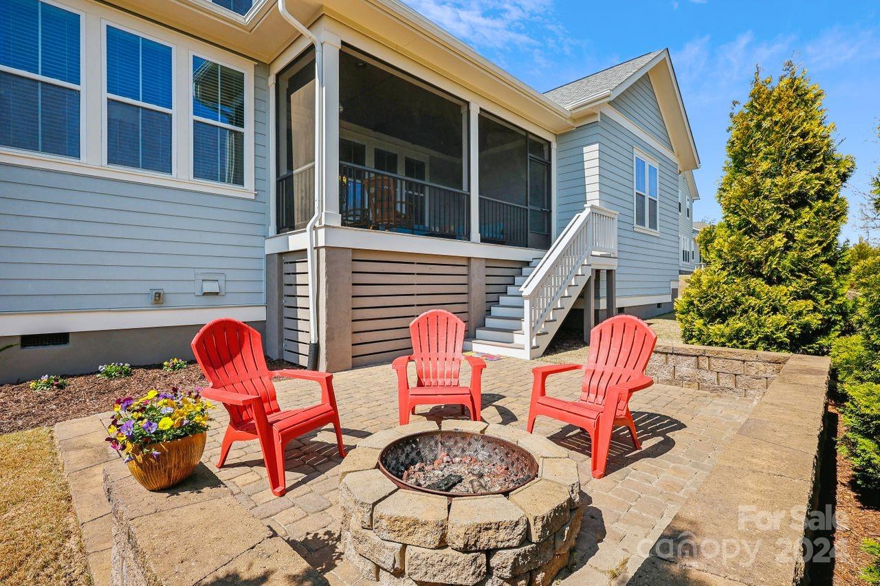 Riverwalk - Residential