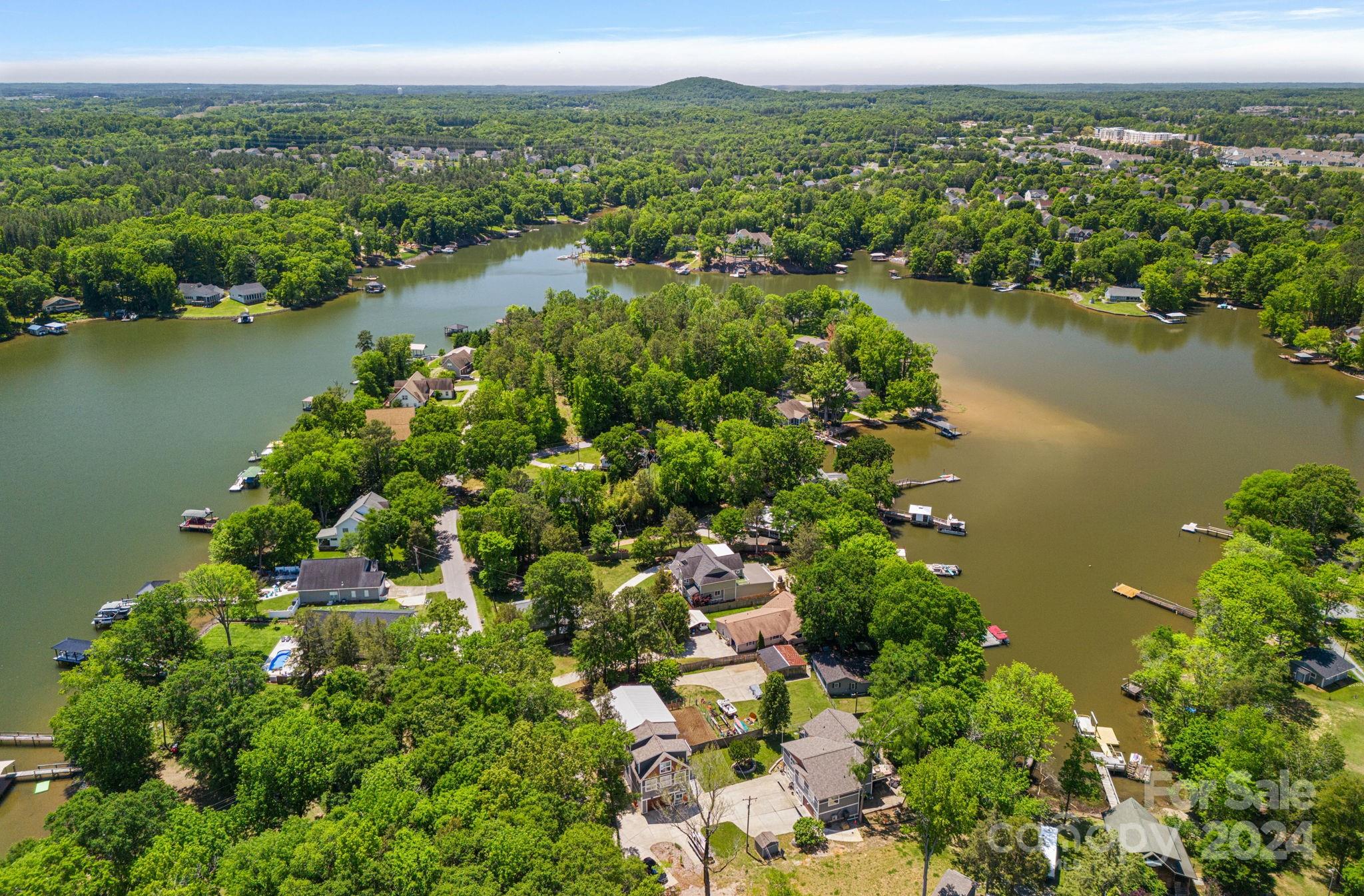 Riverfront - Residential