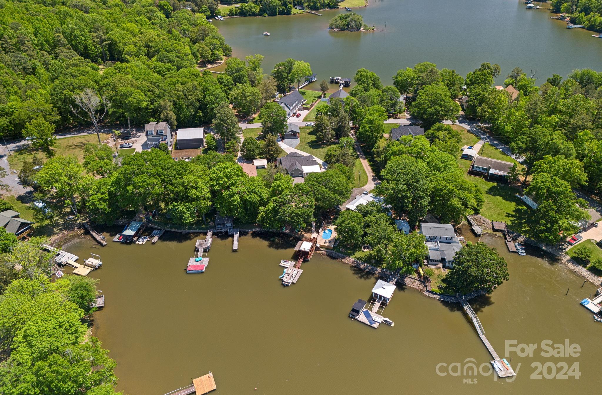 Riverfront - Residential