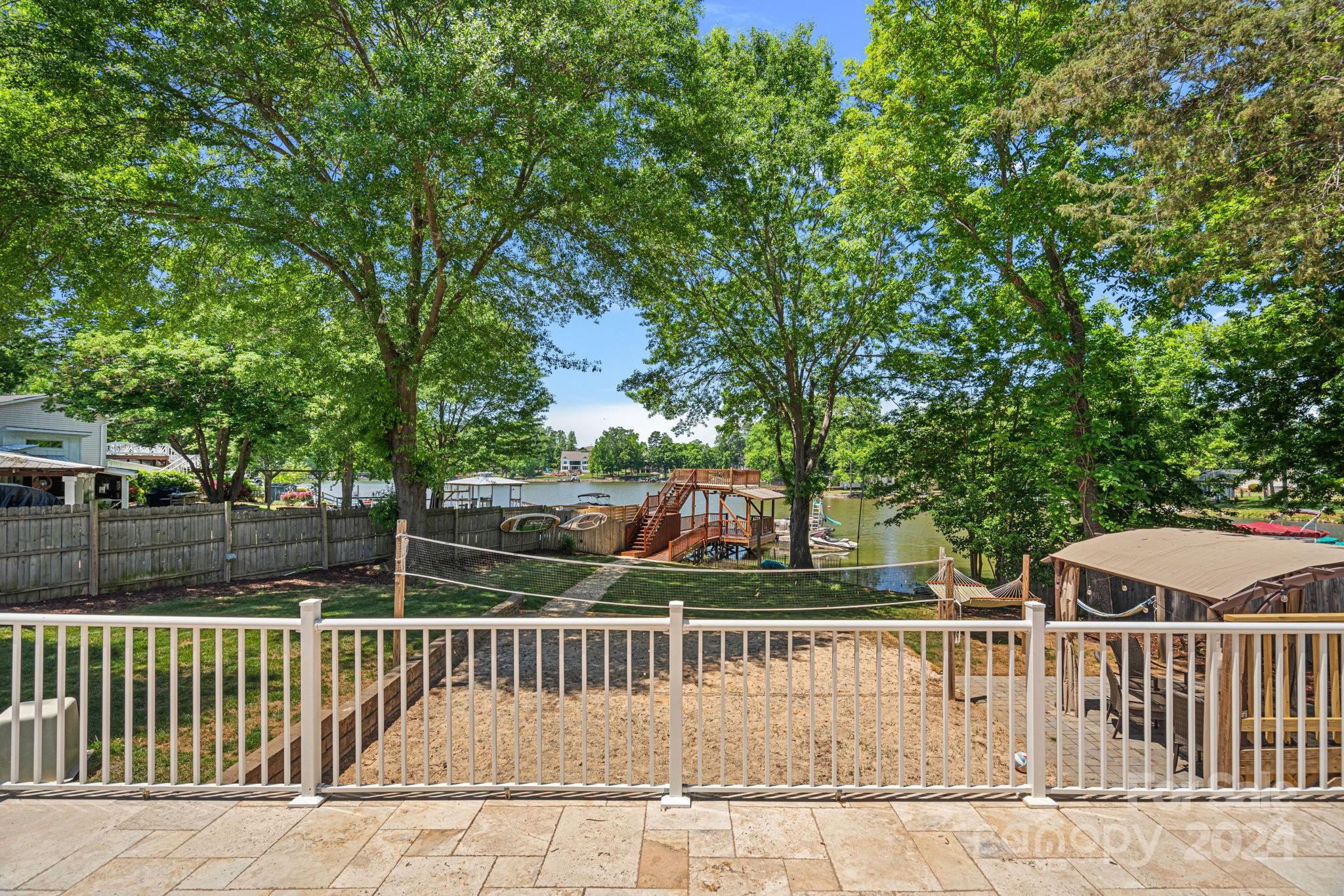 Riverfront - Residential