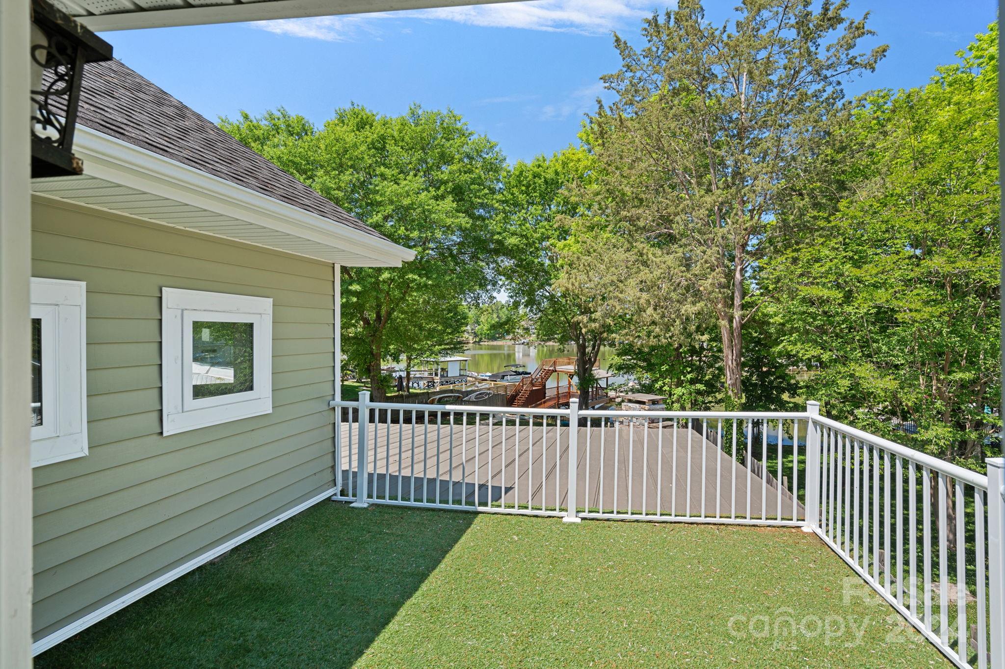 Riverfront - Residential