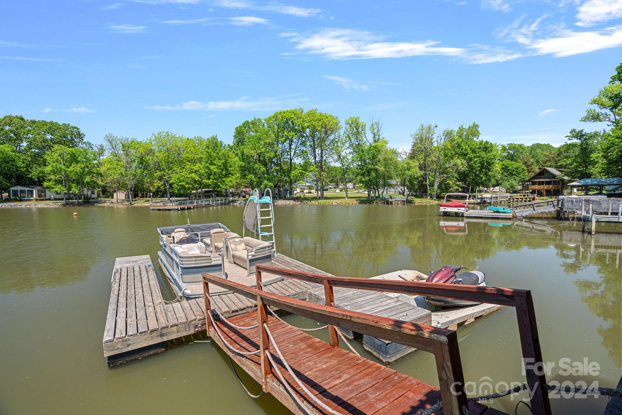 Riverfront - Residential