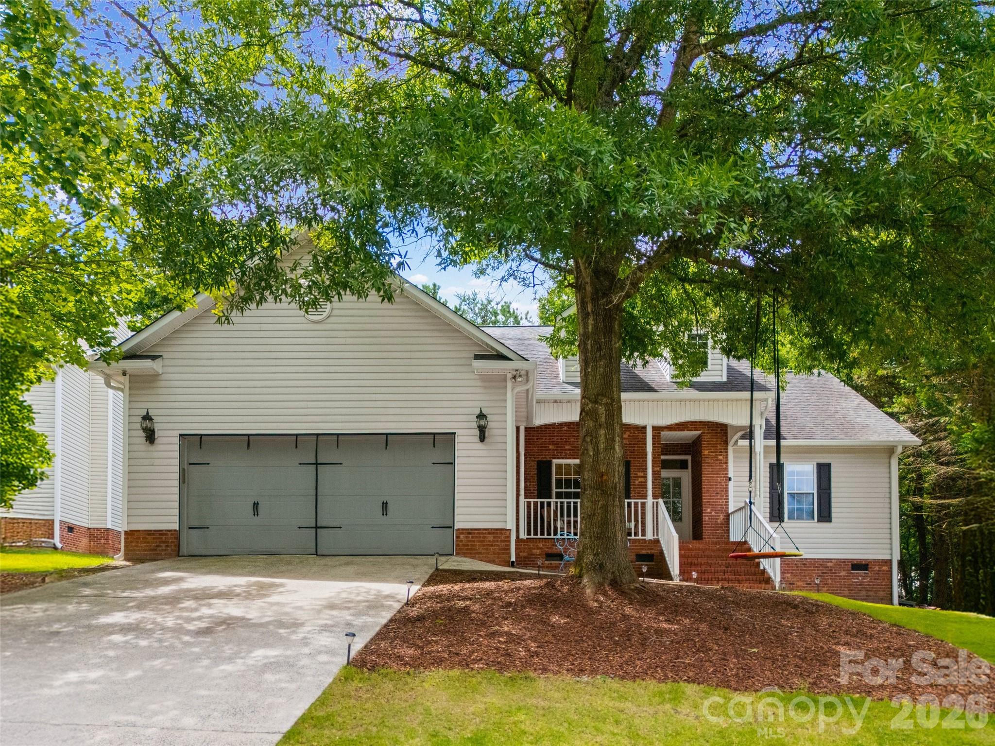 Tega Cay - Residential