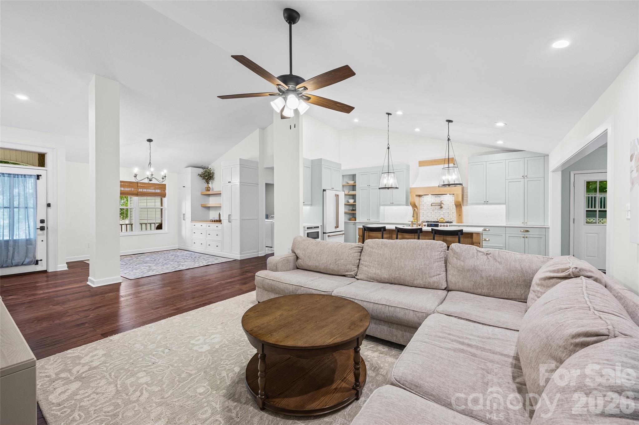 Tega Cay - Residential