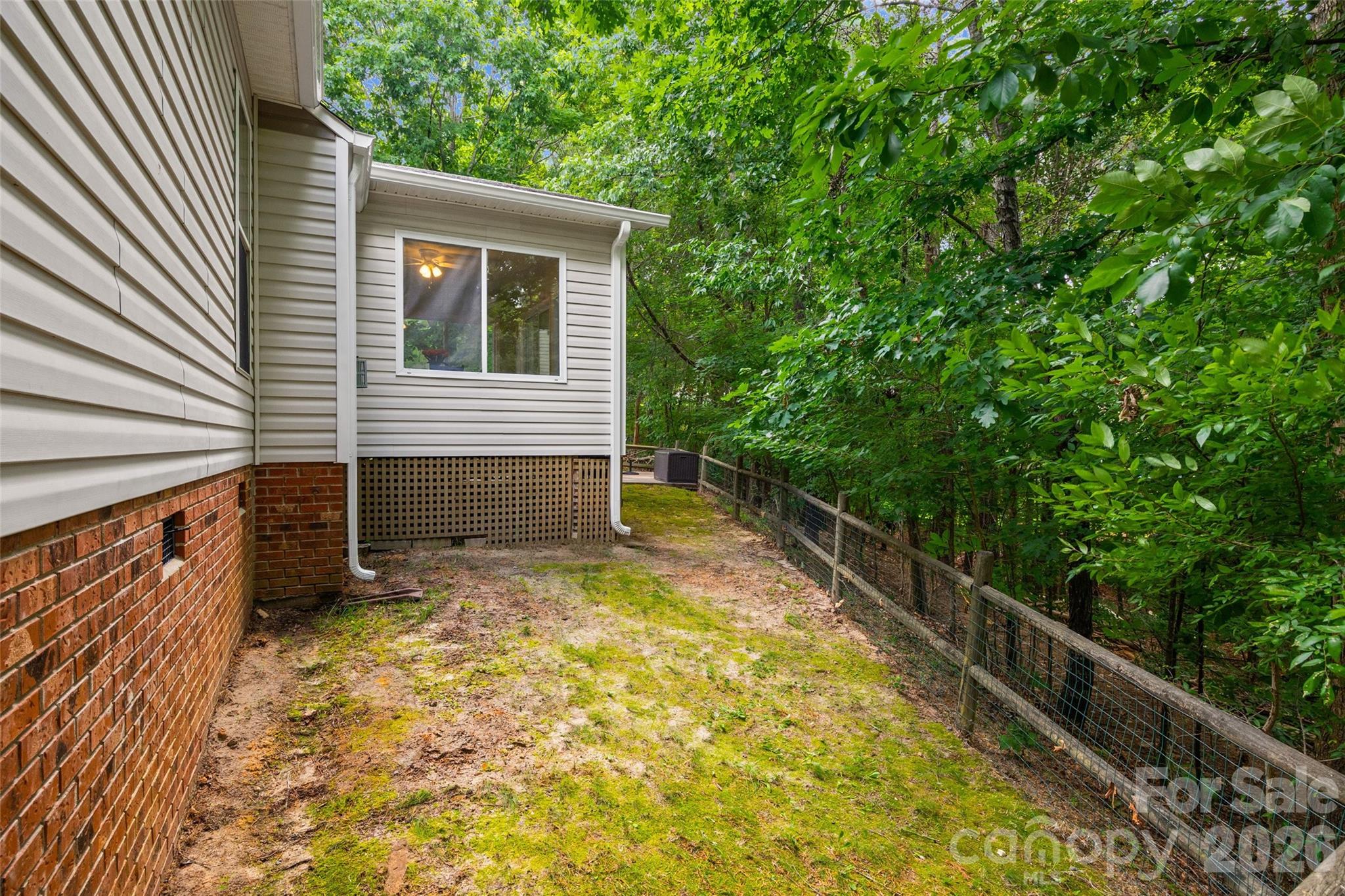 Tega Cay - Residential