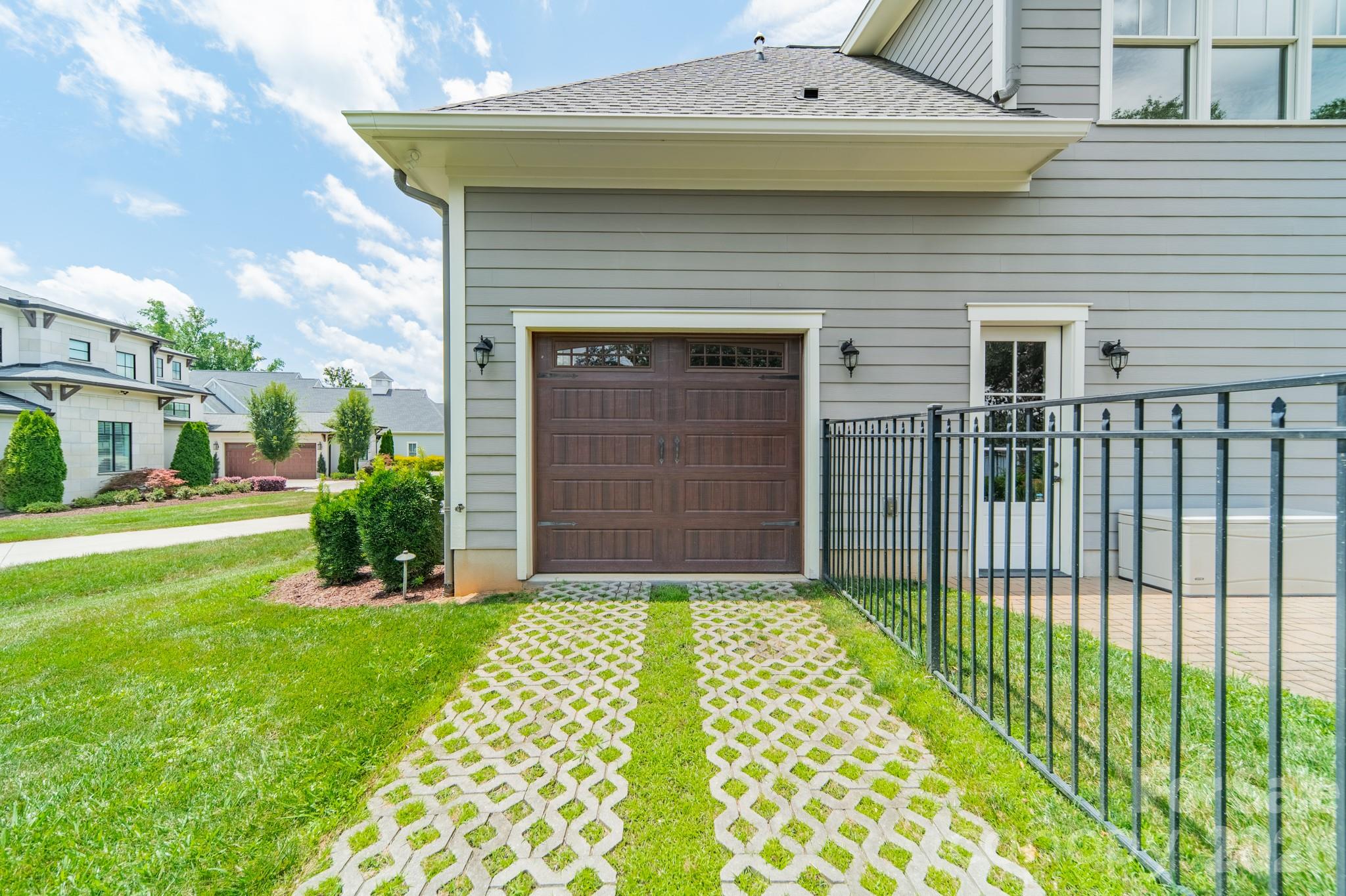 McLean - South Shore - Residential