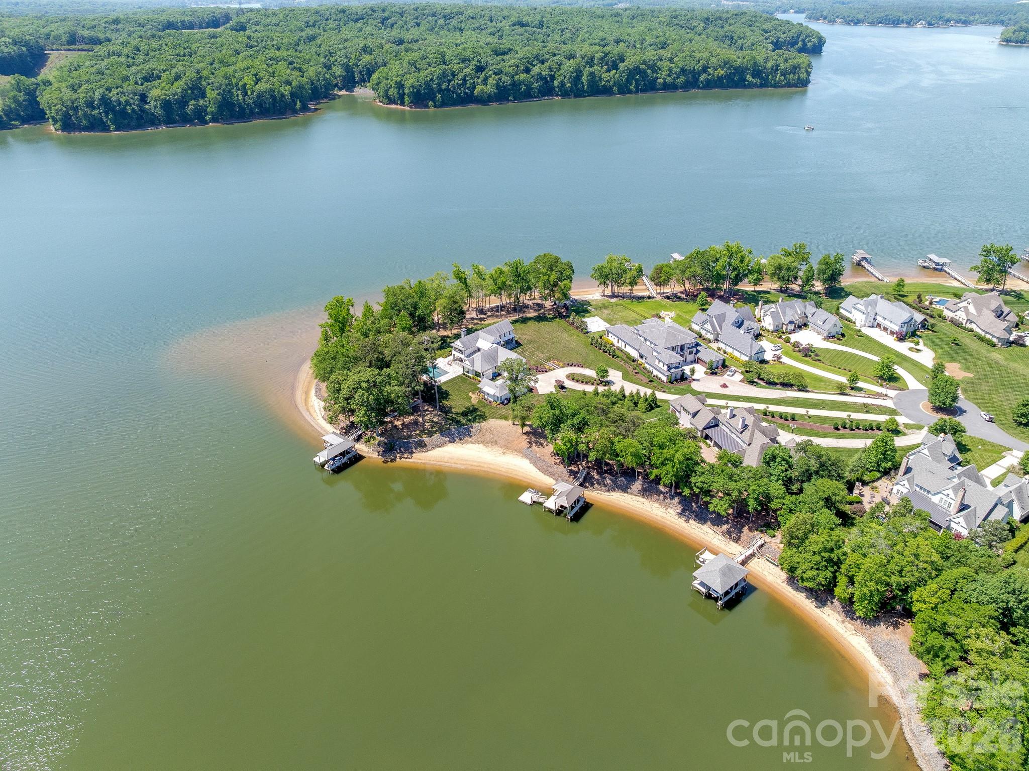 McLean - South Shore - Residential