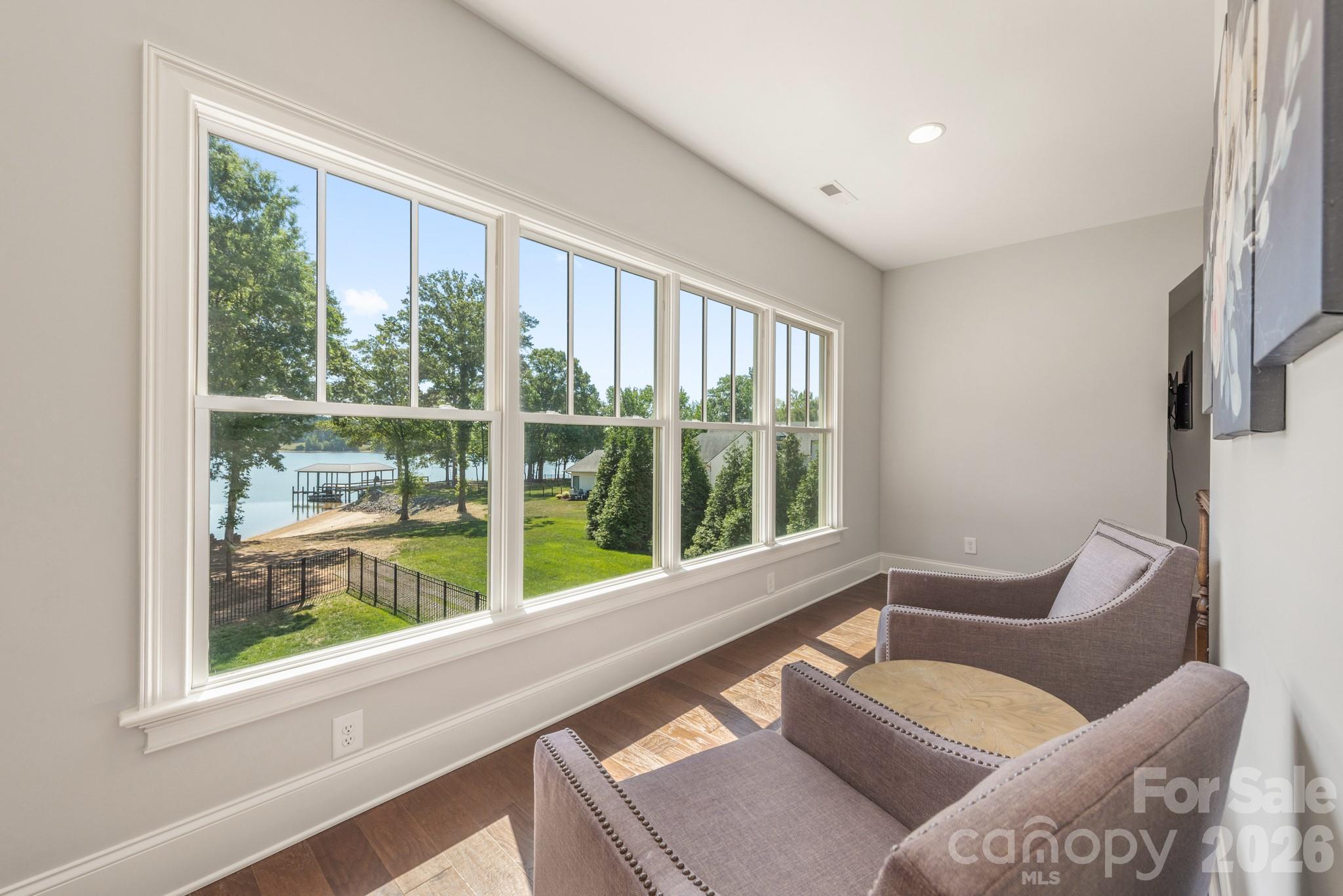 McLean - South Shore - Residential