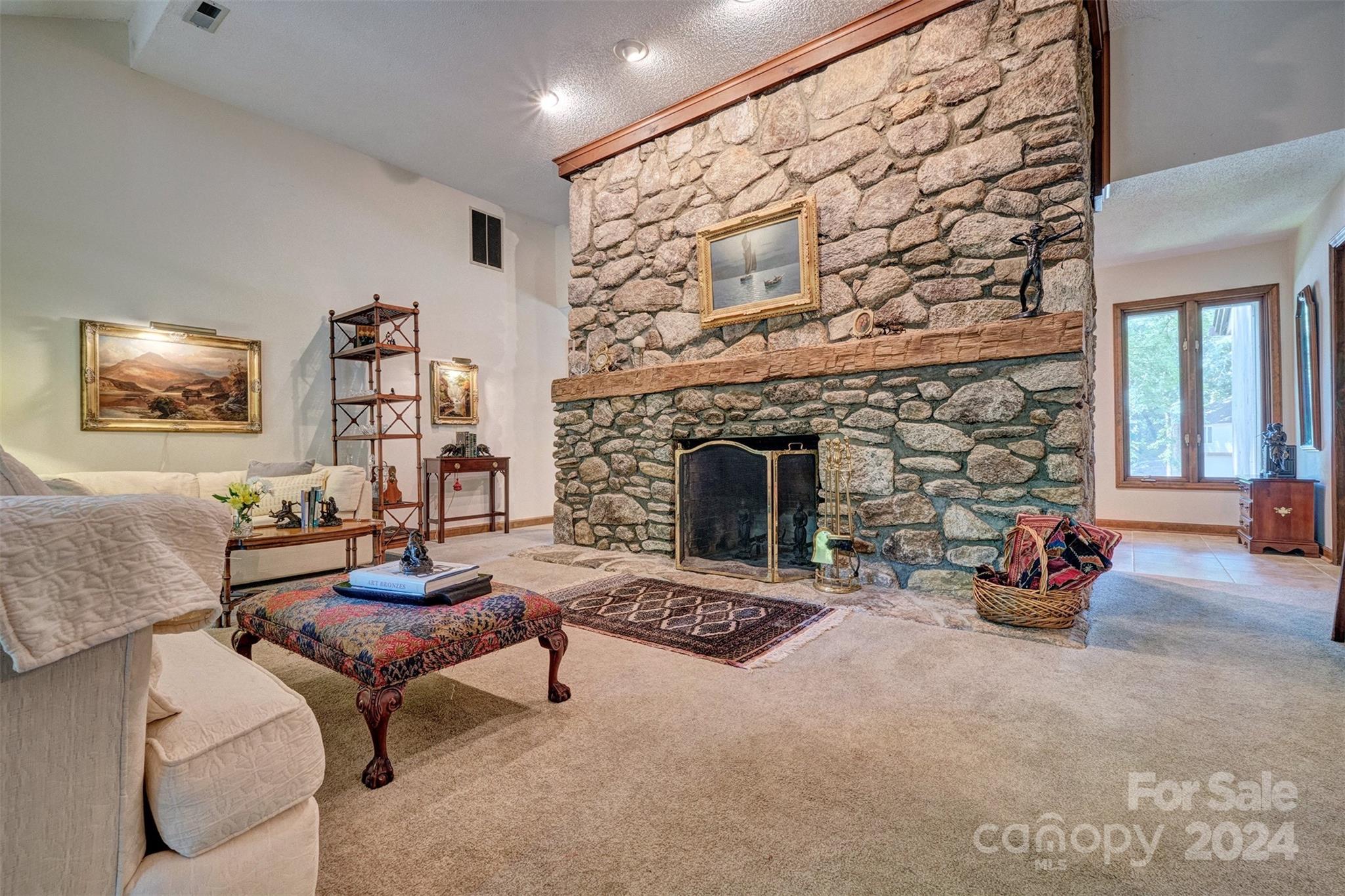 River Hills - Residential