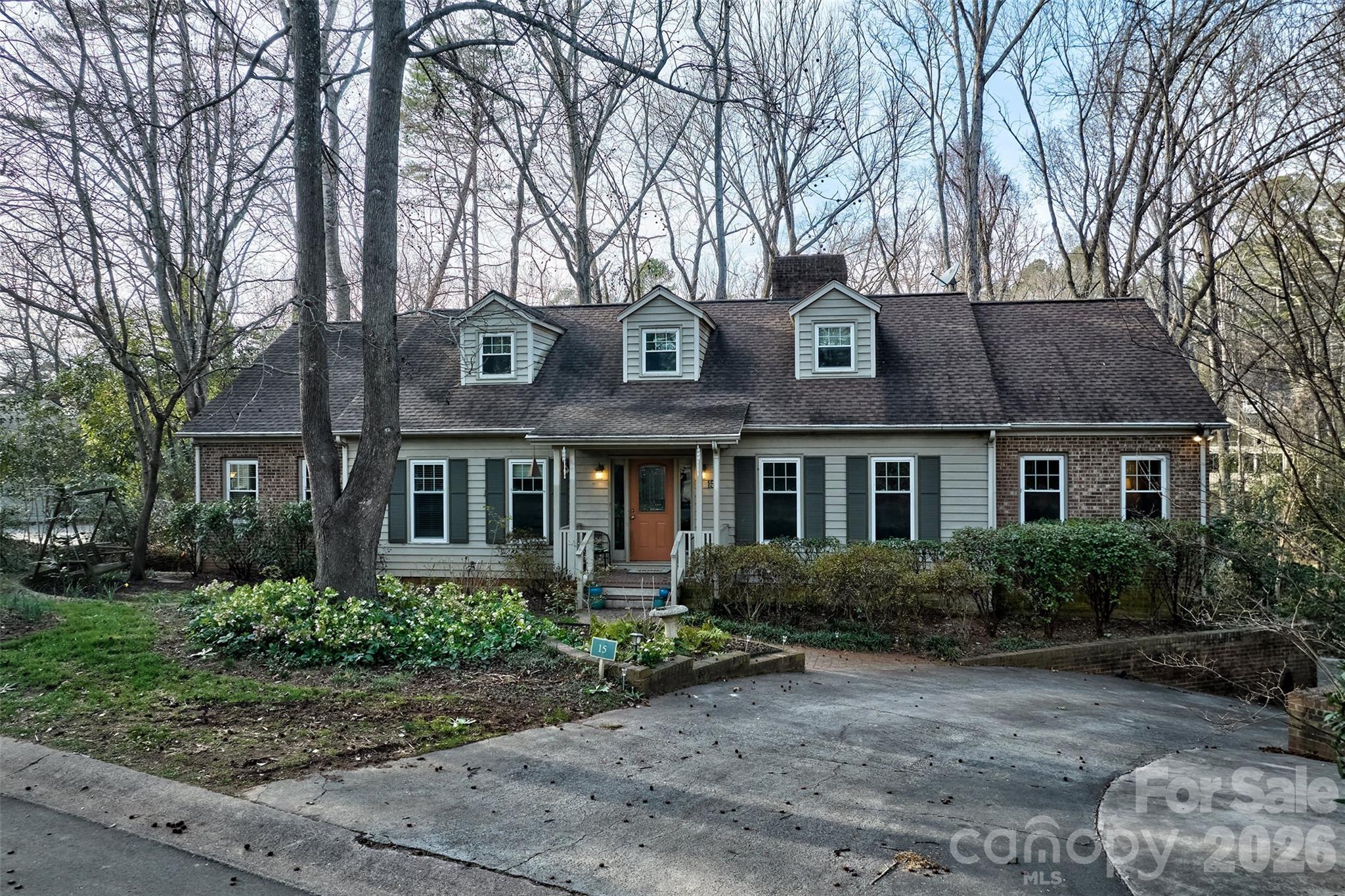 This 4BR/2.5BA home has huge primary bedroom on main with sitting area. Oversized master bathroom and walk in closet with built ins. Living room/dining room area ready to feed the whole family with wood burning fireplace to delight. Great room opens to kitchen with island and tons of cabinet storage. Rear deck offers seasonal water views  and plenty of entertaining space for chilling and grilling. Upstairs bonus/bedroom room with built ins designed for lots of kids to sleep over and play! One bedroom accesses large cedar lined closet for winter clothes storage and small office/flex room. Garage basement accommodates 3 cars with even more space workshop area & storage area. Second pantry area at bottom of stairs with space for secondary refrigerator/freezer. Situated on quiet cul-de-sac road.  River Hills offers miles of walking paths, gardens, playgrounds, waterfront park with sandy beach, Marin an and country club.  Home is in the award winning Clover School District .  Easy commute to Charlotte, Gastonia, Rock hill and Belmont.  Welcome home!!
