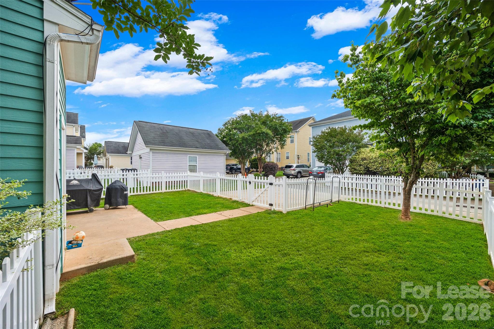 Monteith Park - Residential Lease