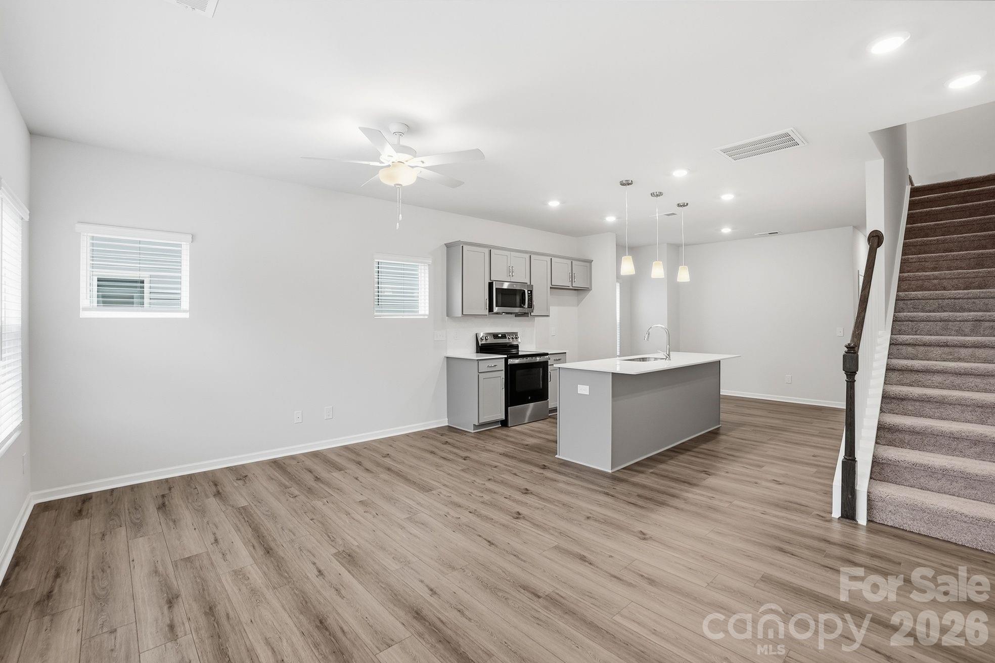 Sloan Station - Residential
