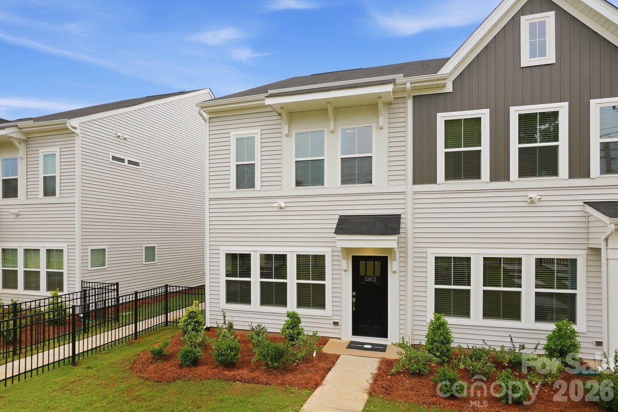 Sloan Station - Residential