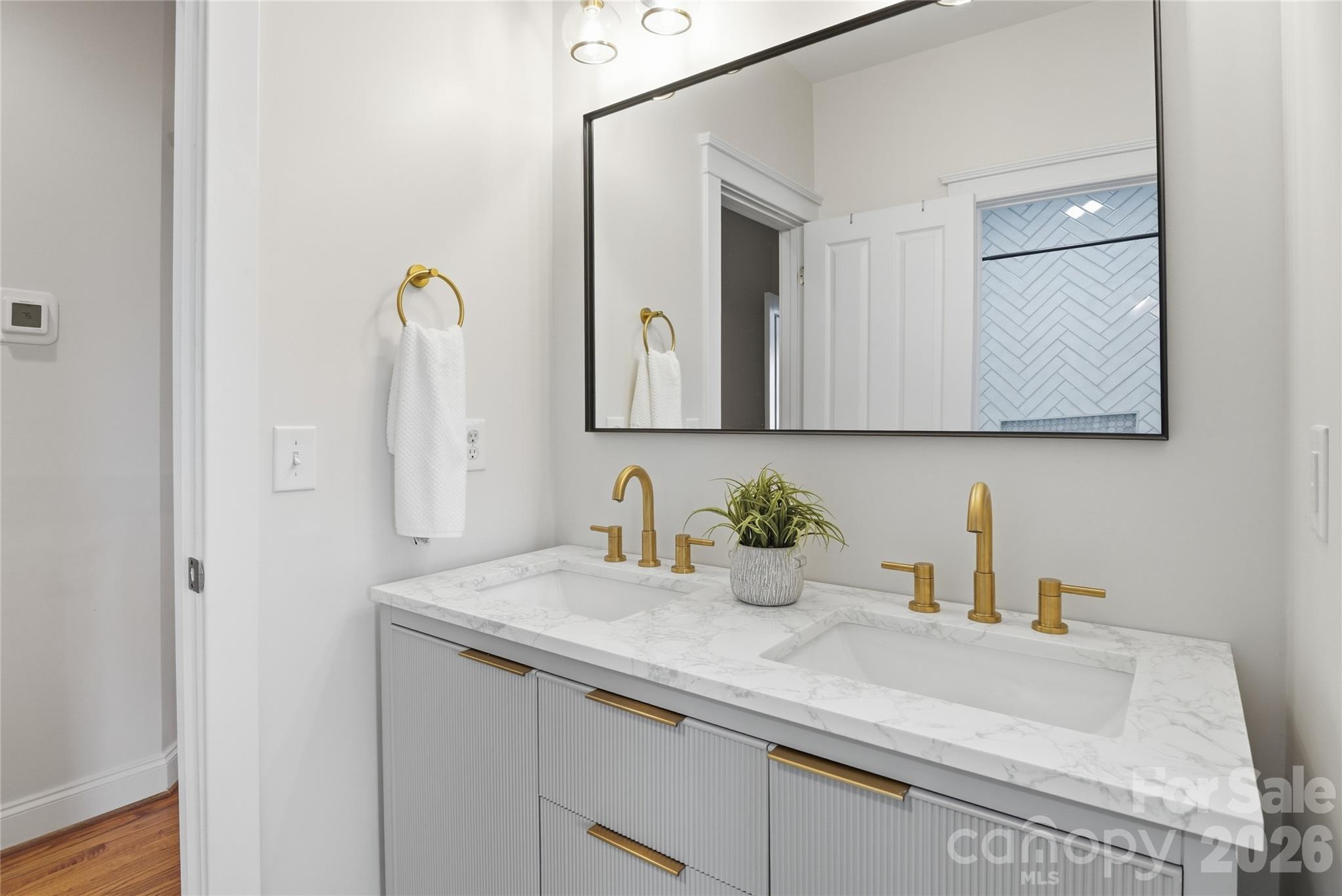 Lakeshore - Residential