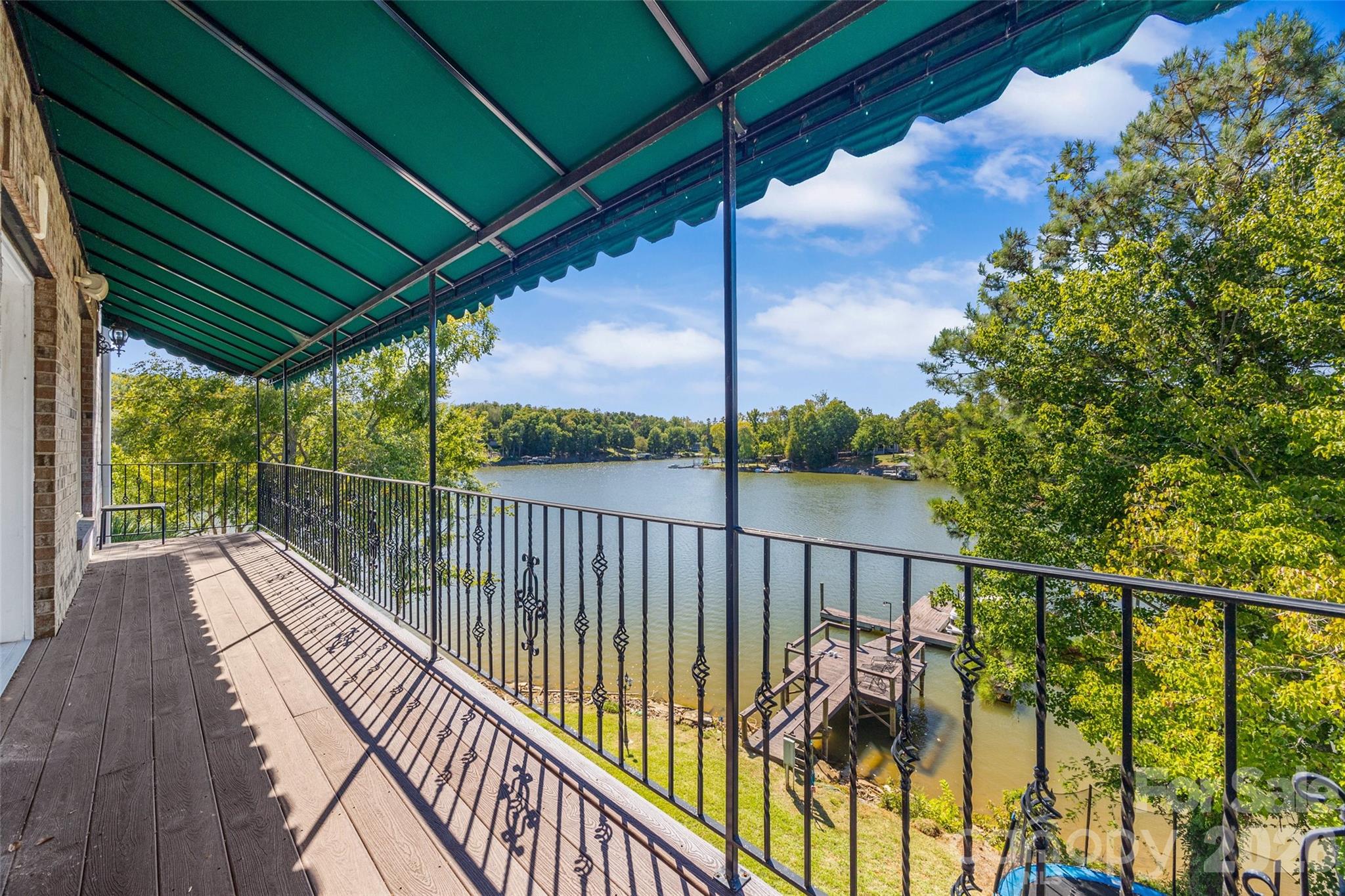 Riverfront - Residential