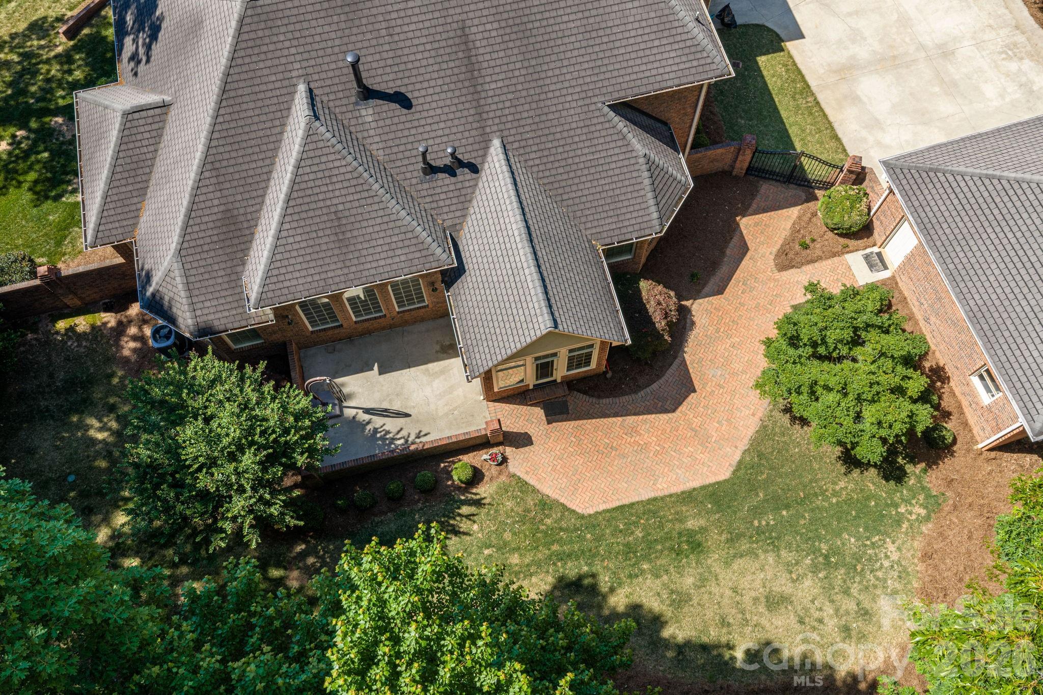 Hickory Lane - Residential