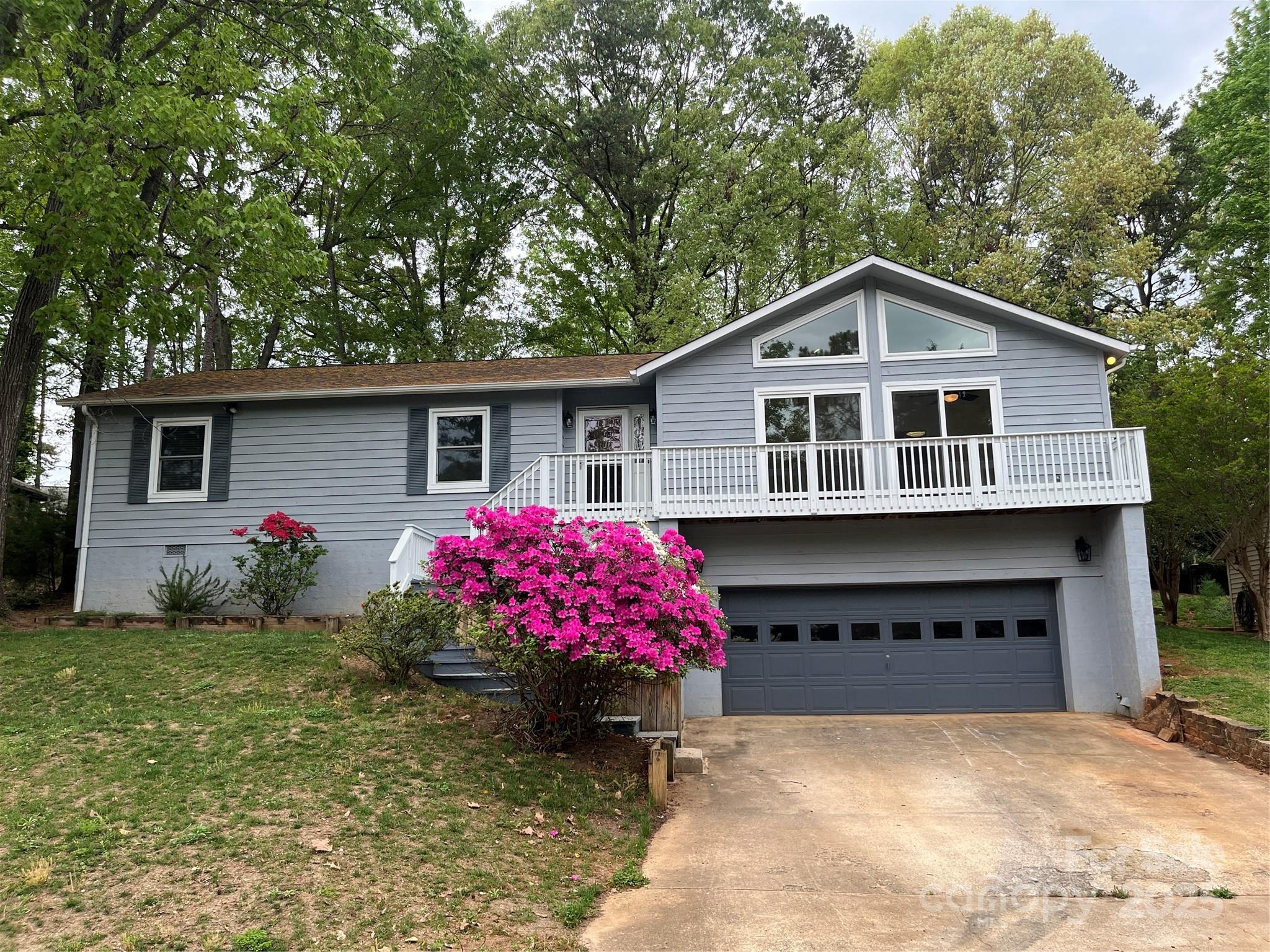Tega Cay - Residential