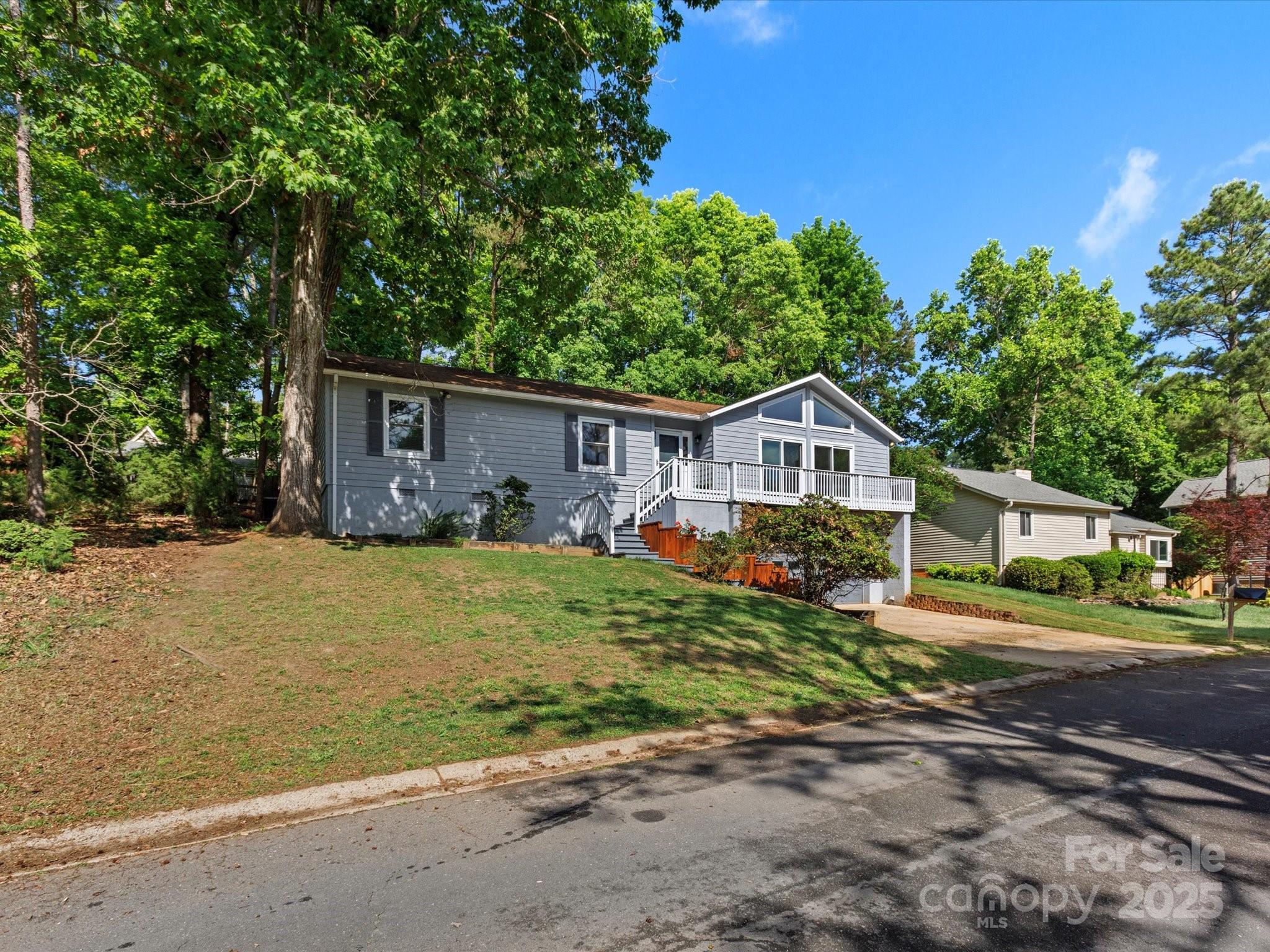 Tega Cay - Residential