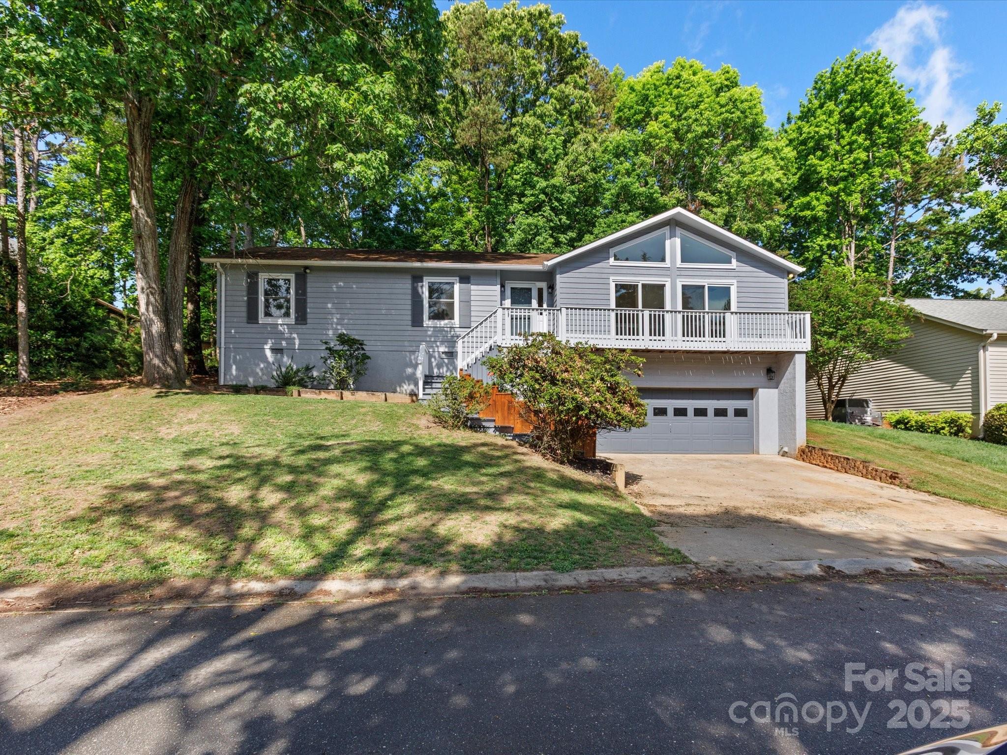 Tega Cay - Residential