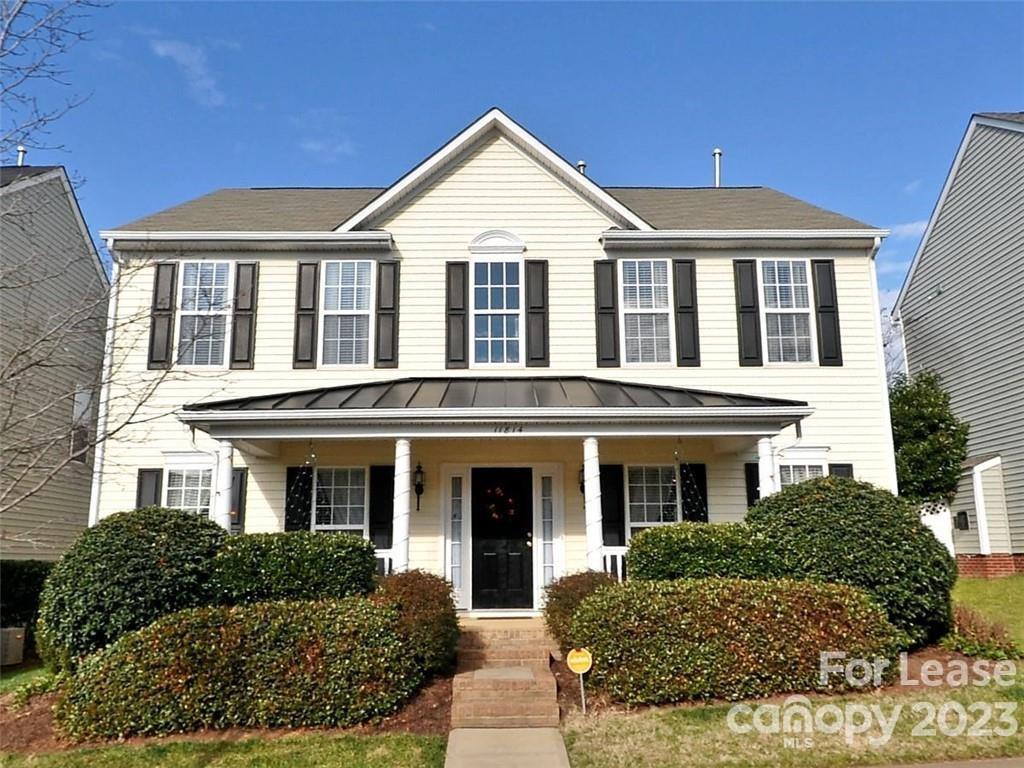 4 bedrooms, 2 and half bath house with rear load garage and fenced backyard located in the Ballantyne area. Rocking chair front porch, open floor plan, large kitchen with breakfast area, fireplace in Great room. Master bedroom with garden tub, walk-in closet. Excellent school district. Convenience location for dining and shopping.