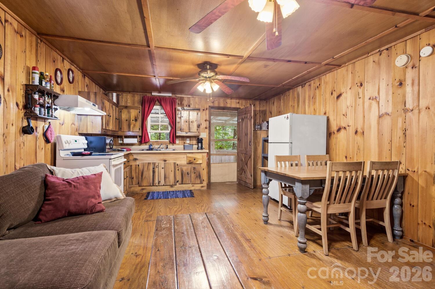 Mountainside Cabins - Residential