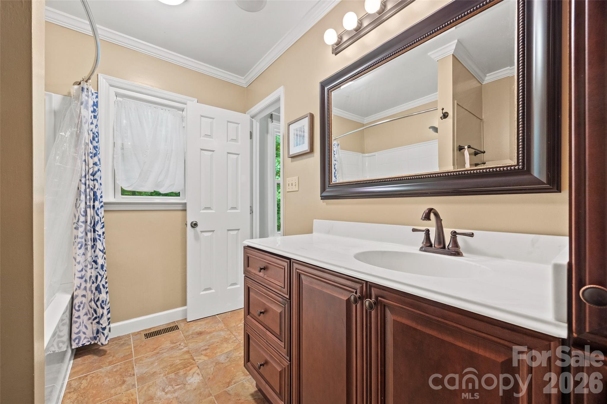 Edgewoods - Residential