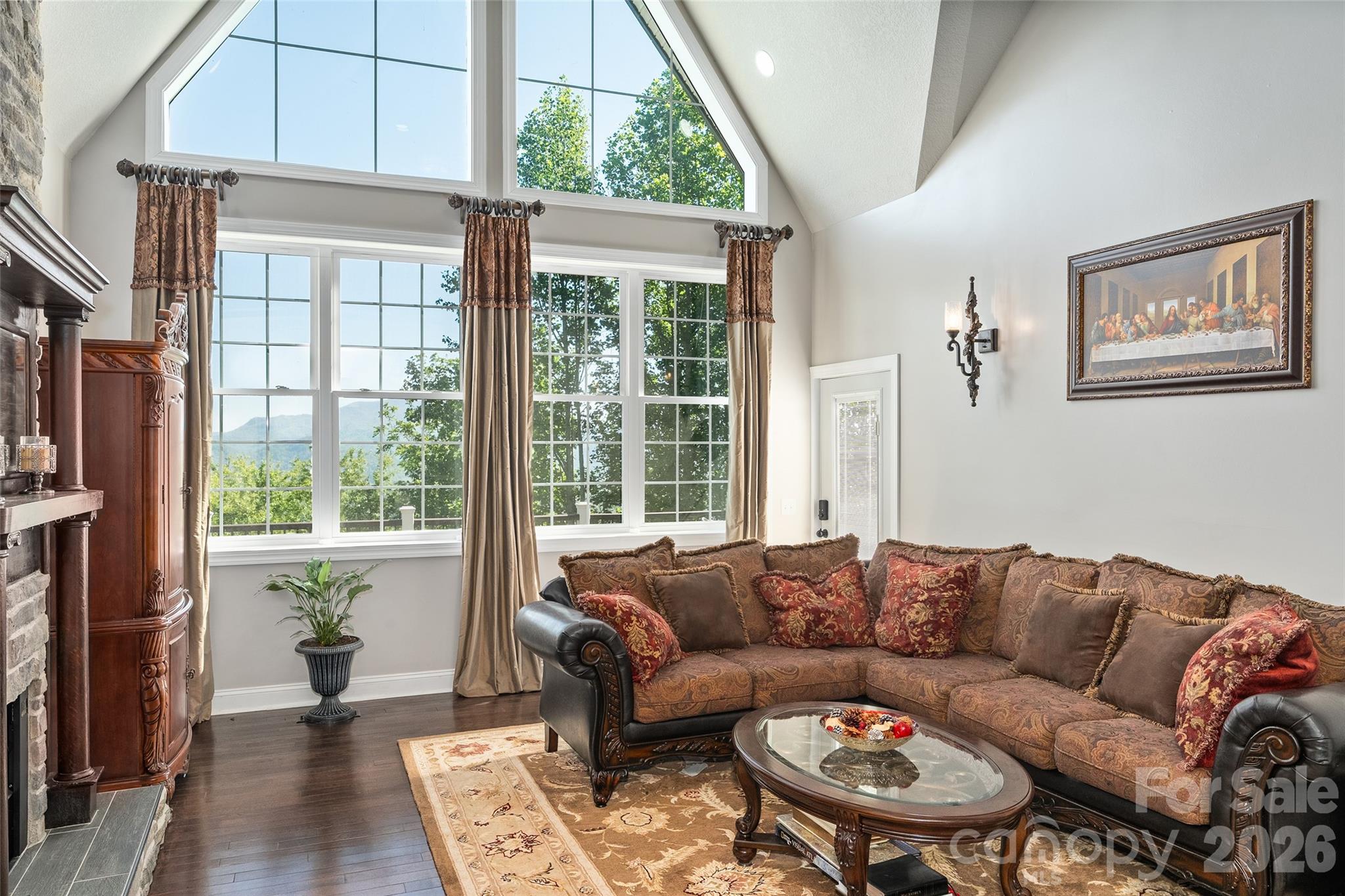 Hawk Mountain - Residential