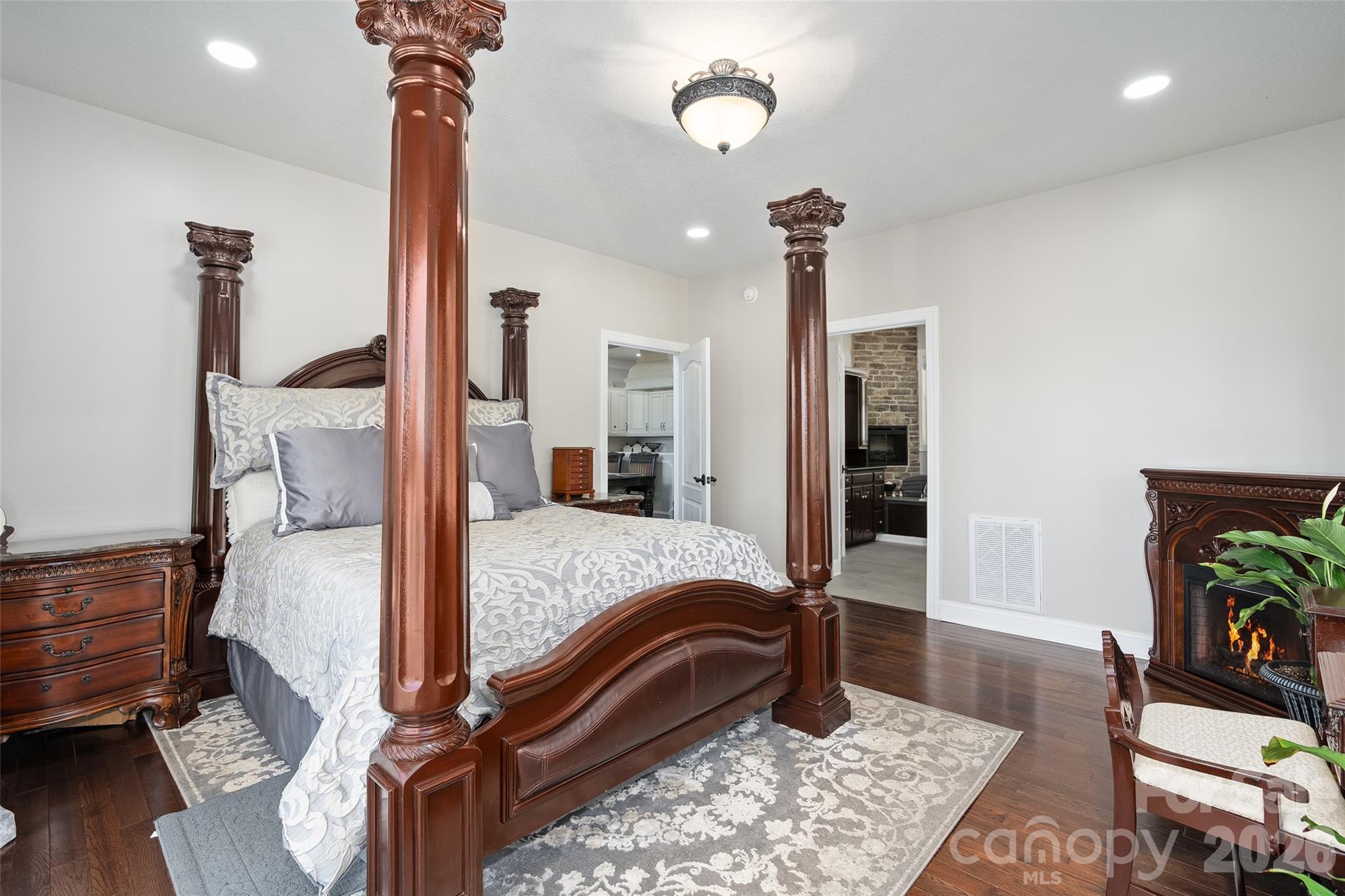Hawk Mountain - Residential