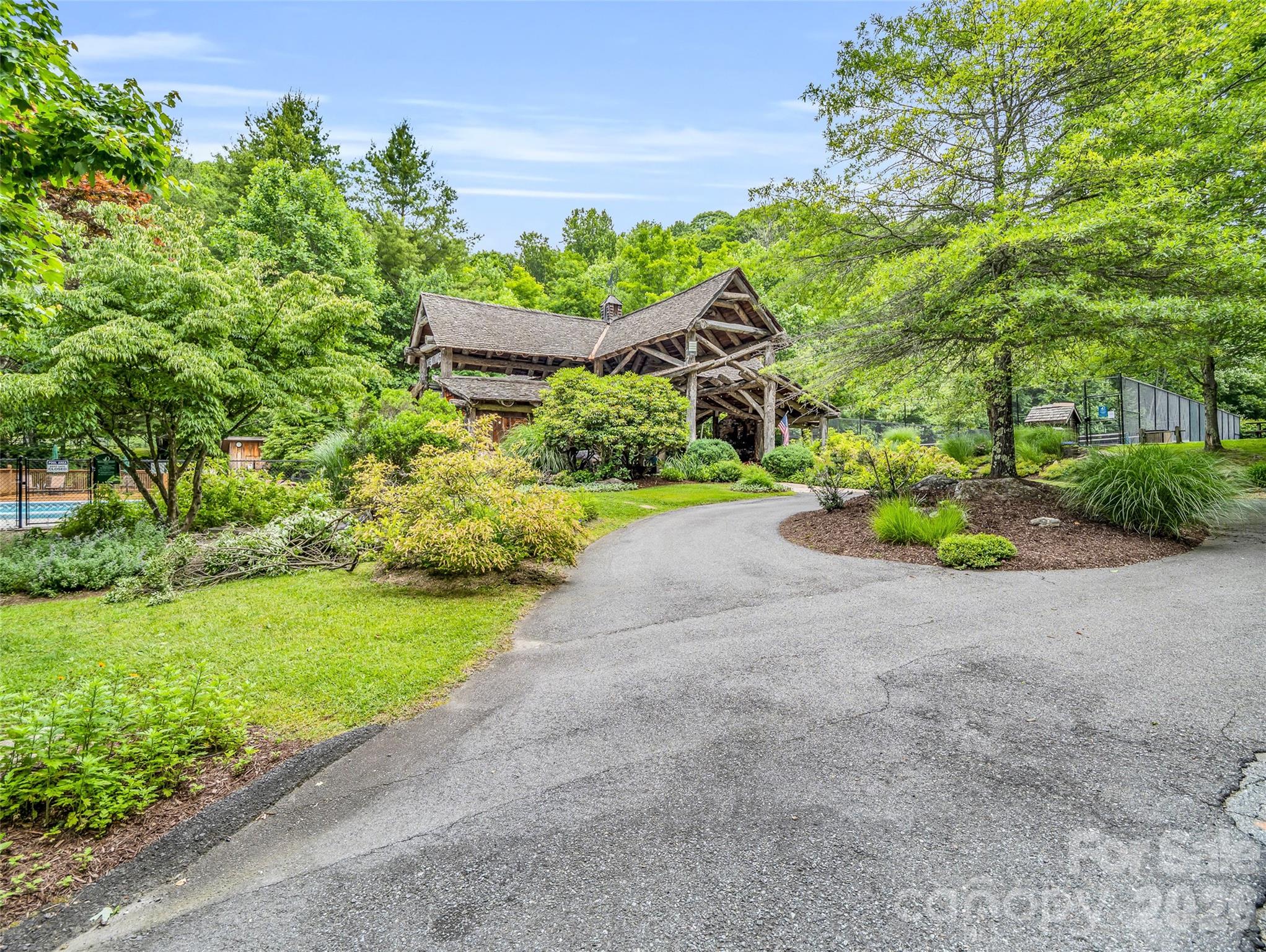 Wolf Laurel - Residential
