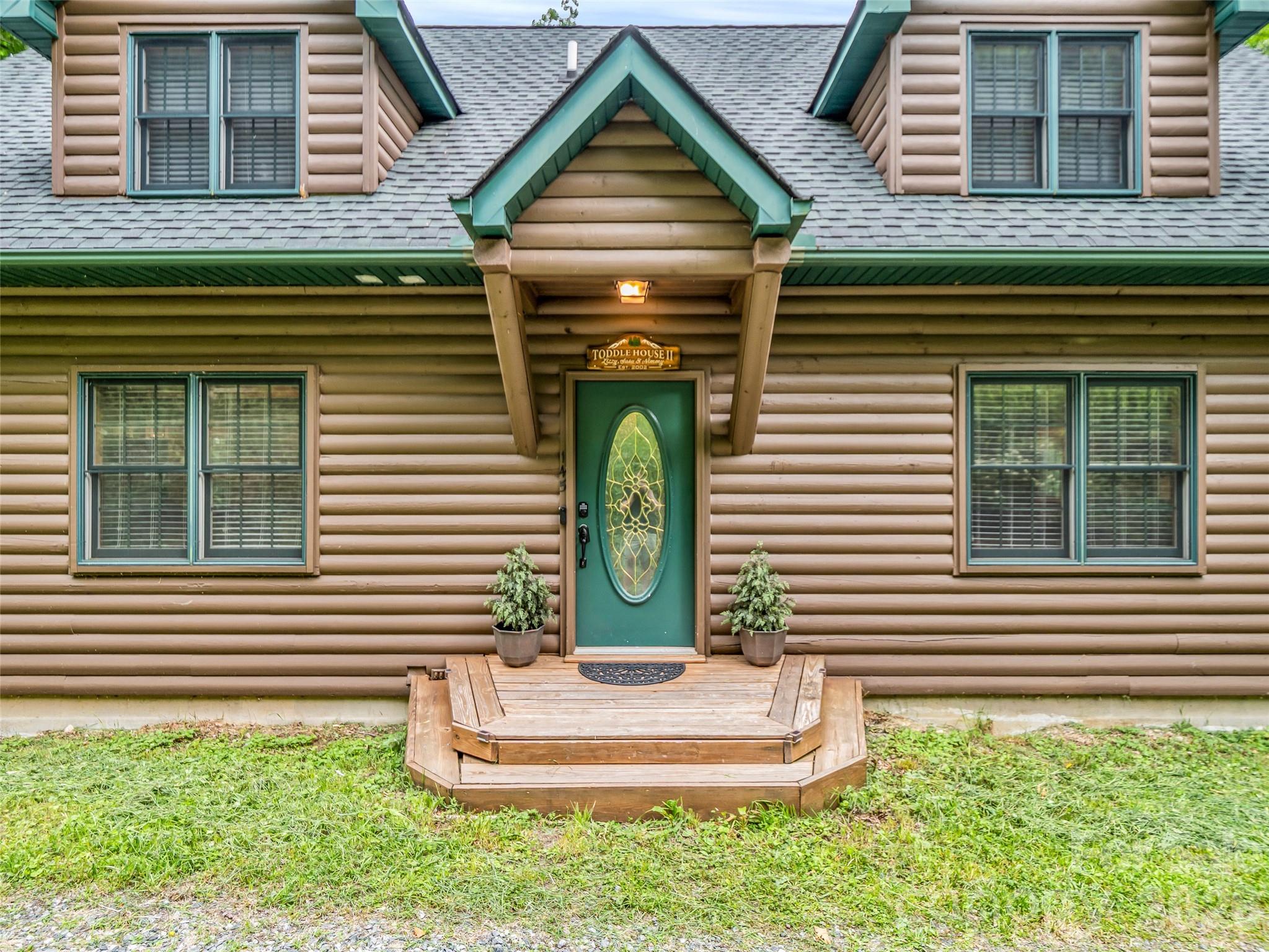 Wolf Laurel - Residential