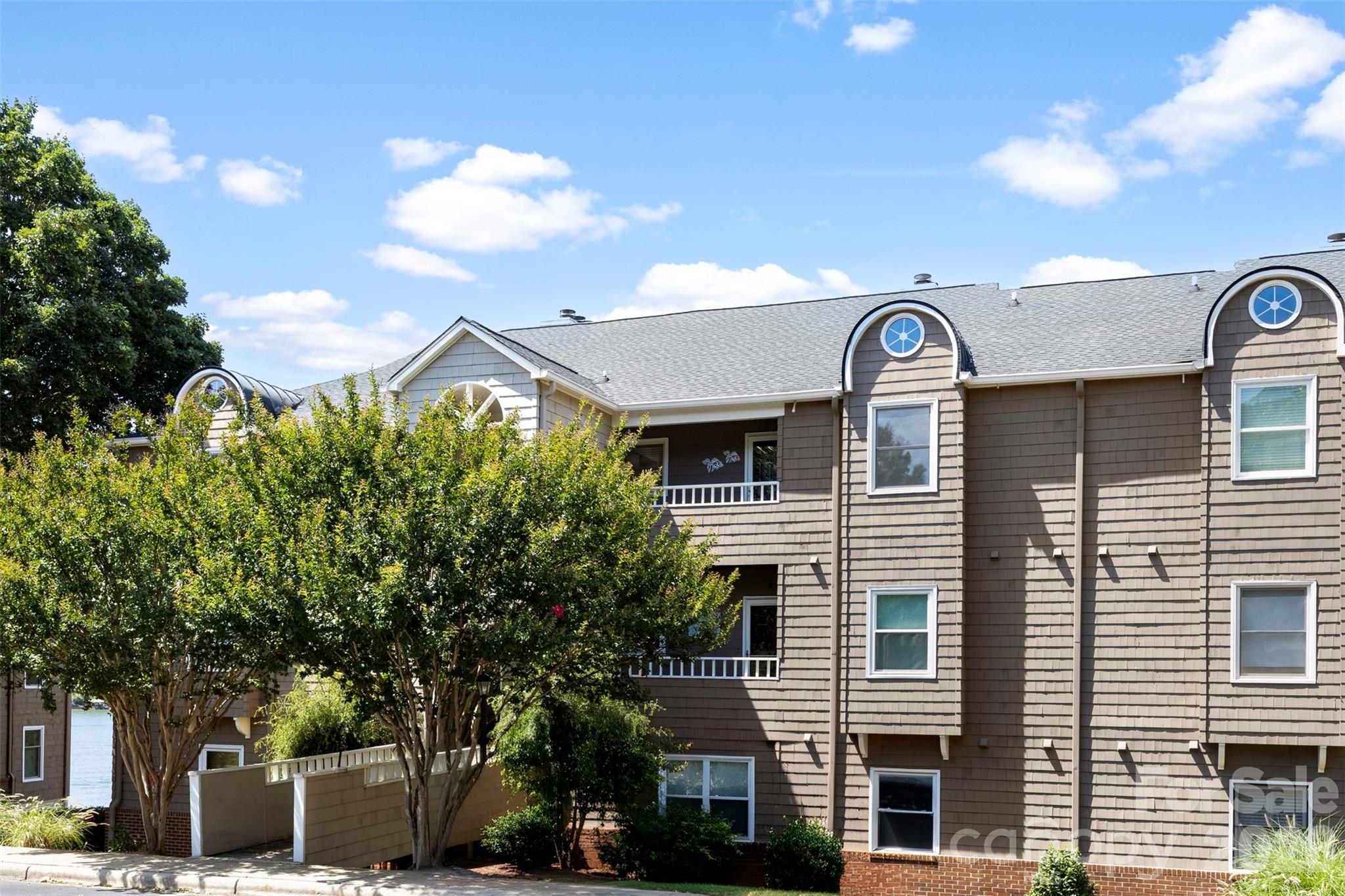 Emerald Point - Residential