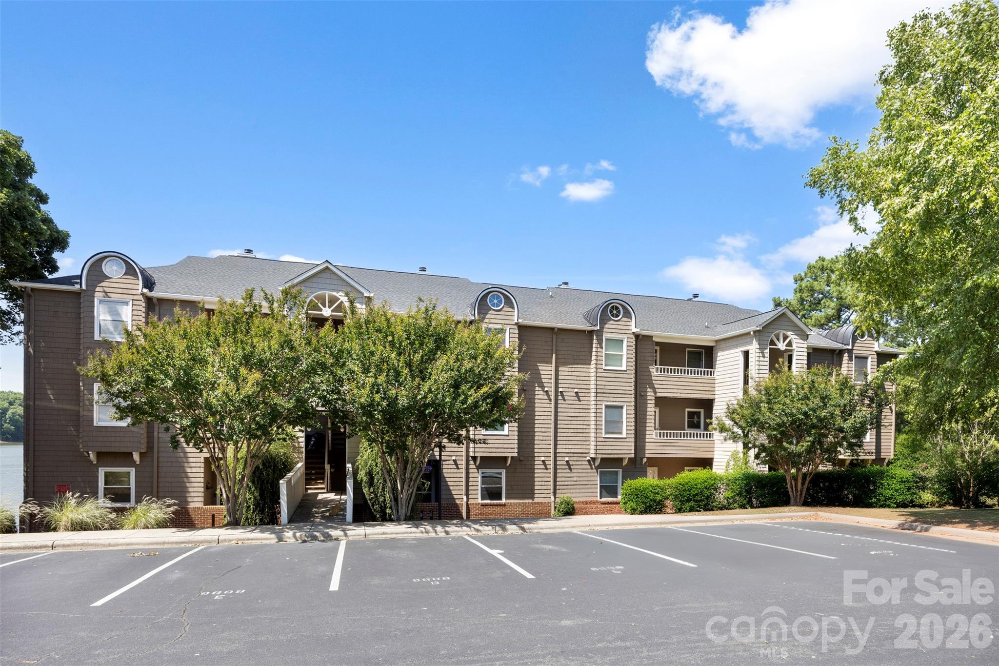 Emerald Point - Residential