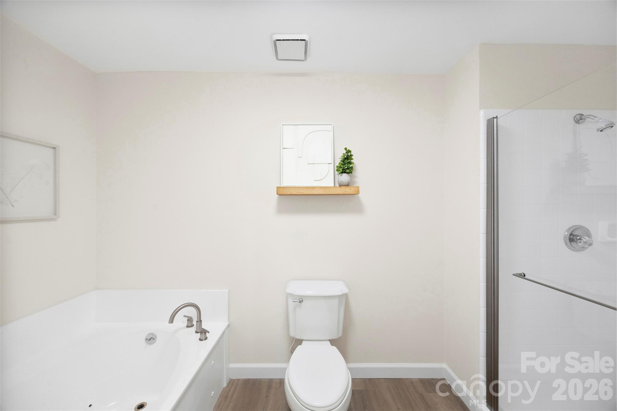 Emerald Point - Residential