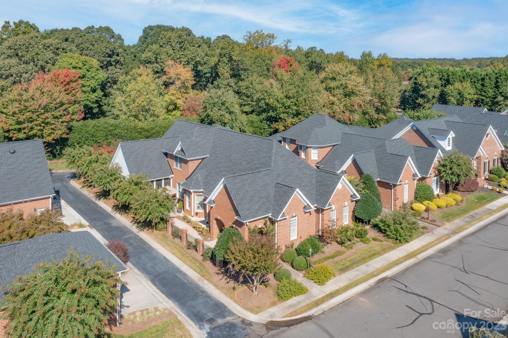Laurel Creek - Residential