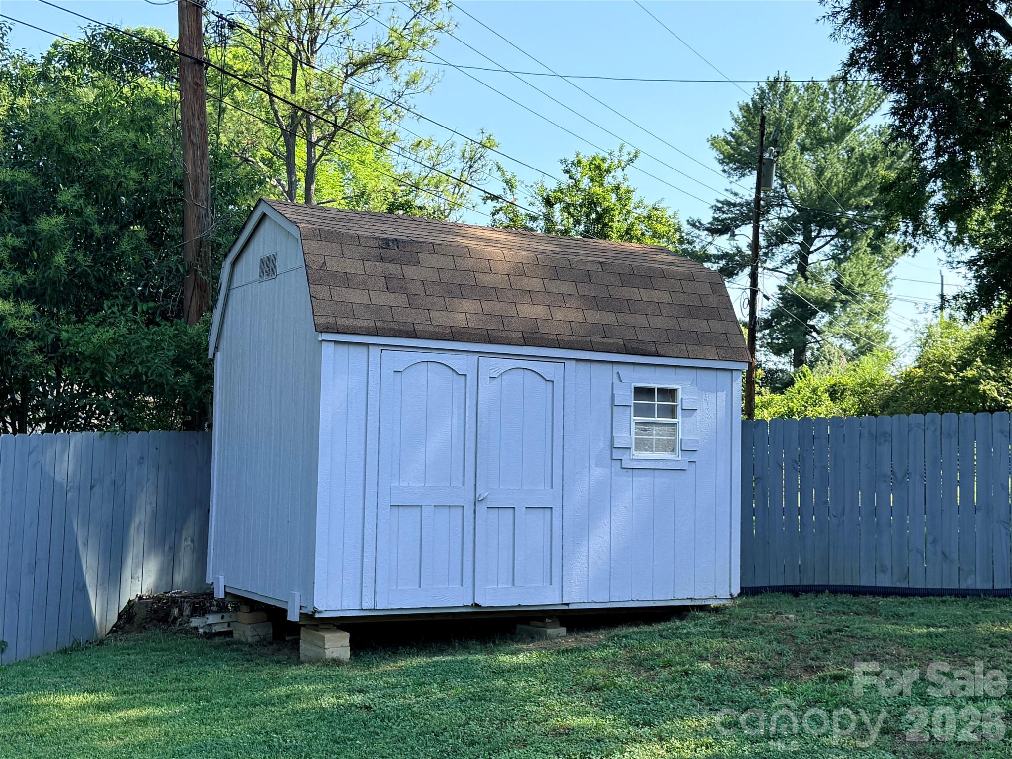 Edgebrook - Residential