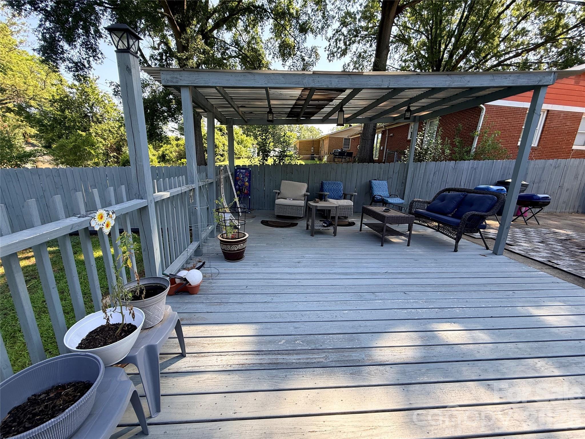 Edgebrook - Residential