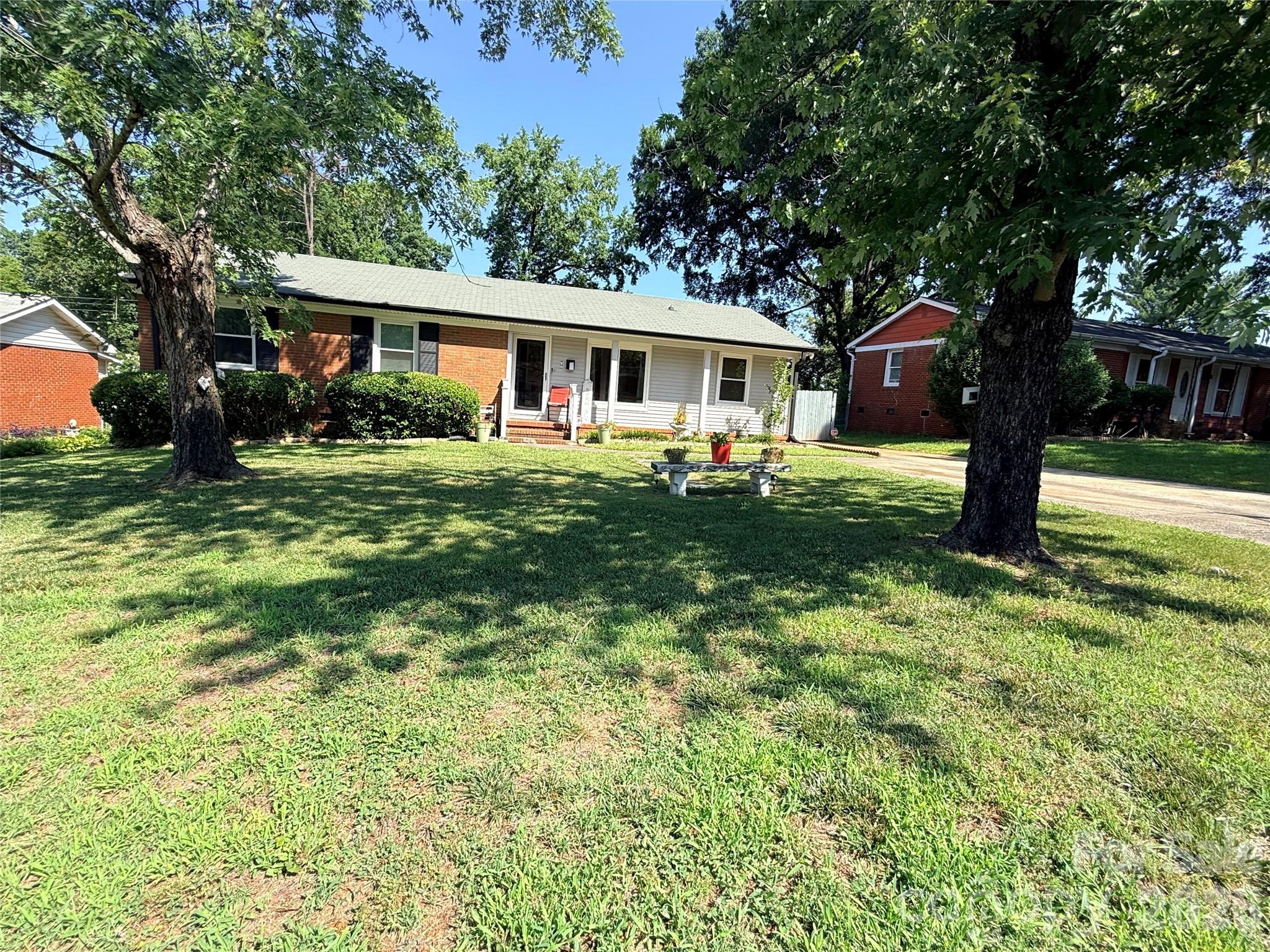 Edgebrook - Residential
