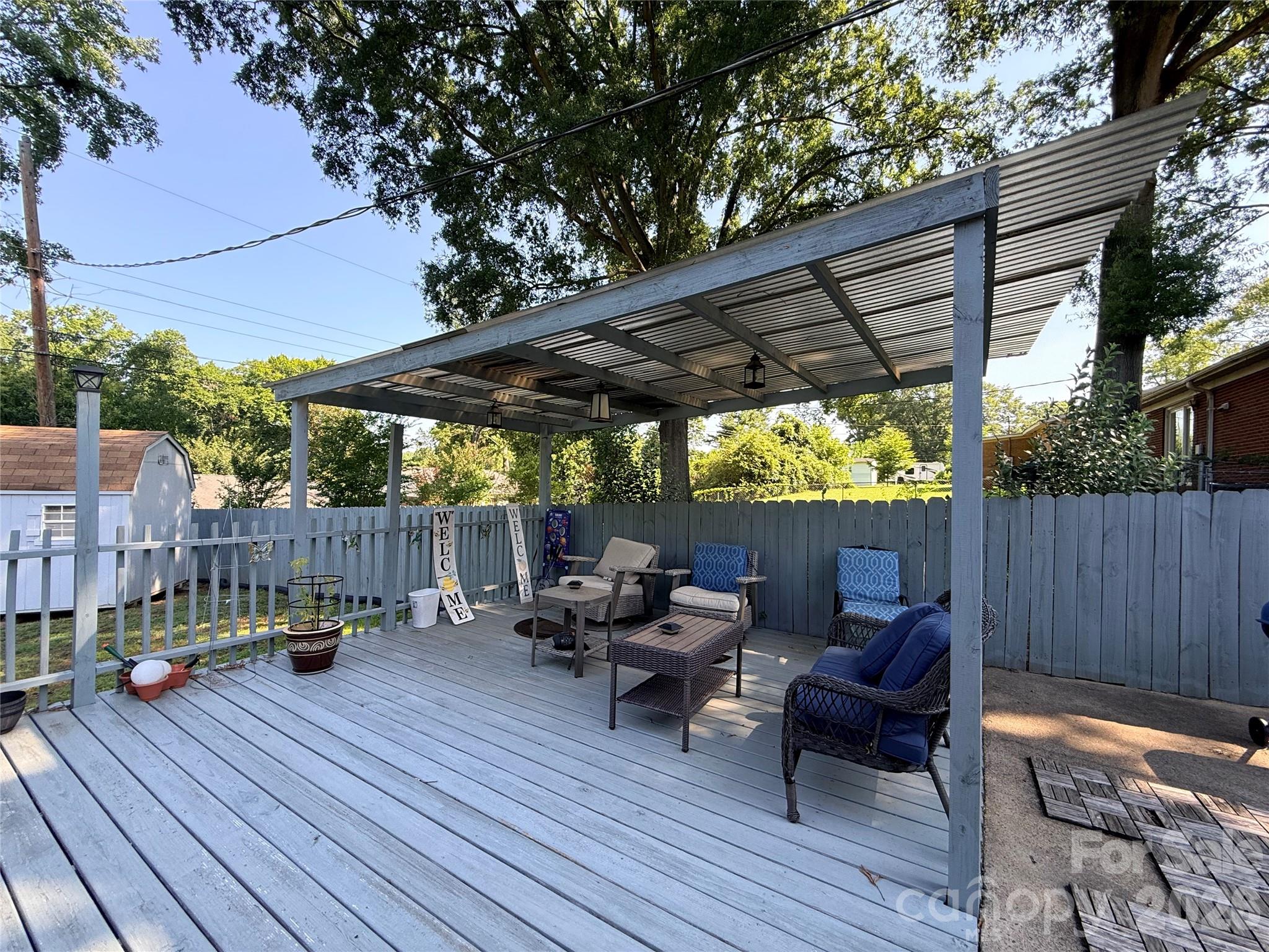 Edgebrook - Residential