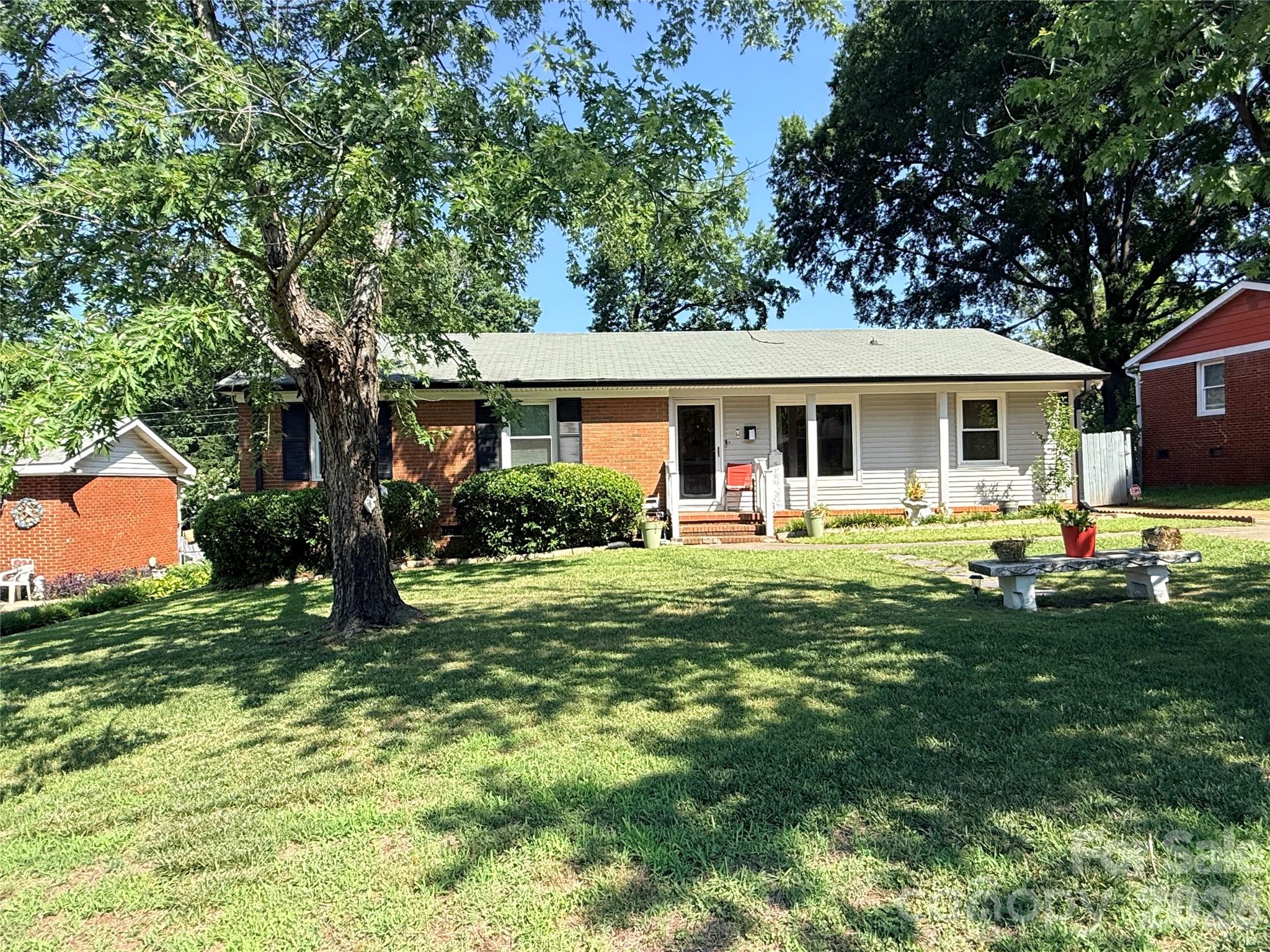 Edgebrook - Residential
