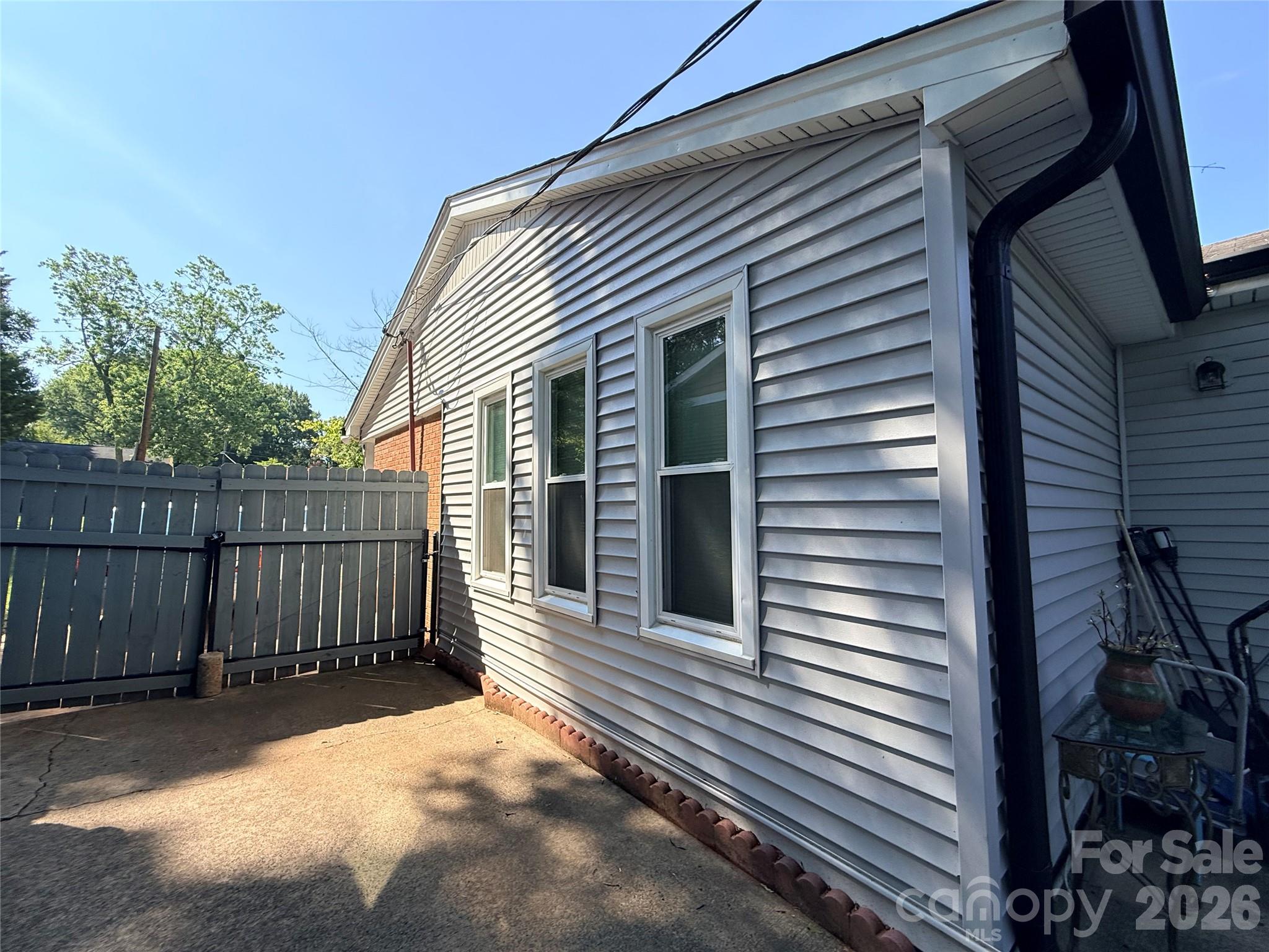 Edgebrook - Residential