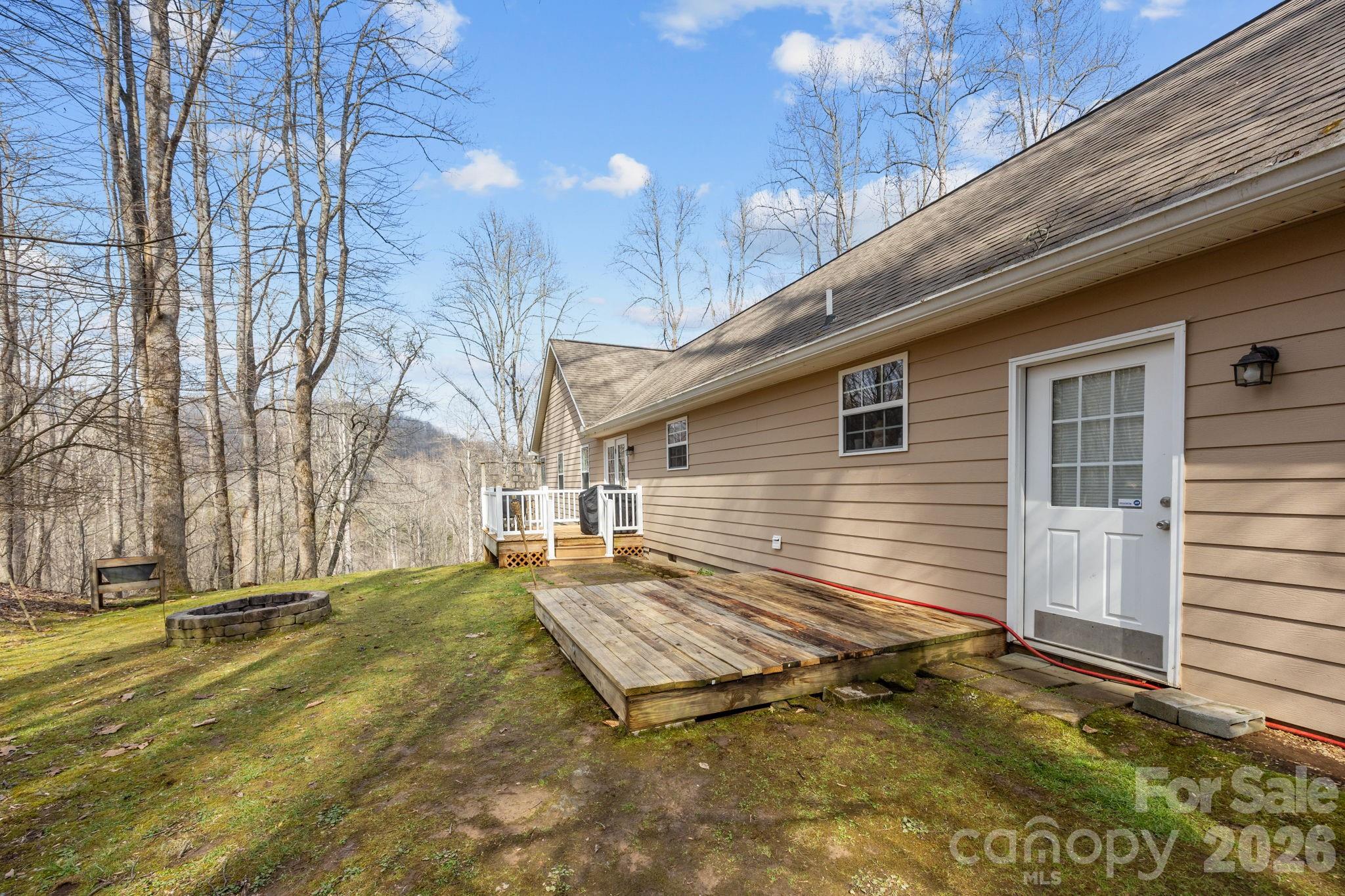 Honey Locust Estates - Residential