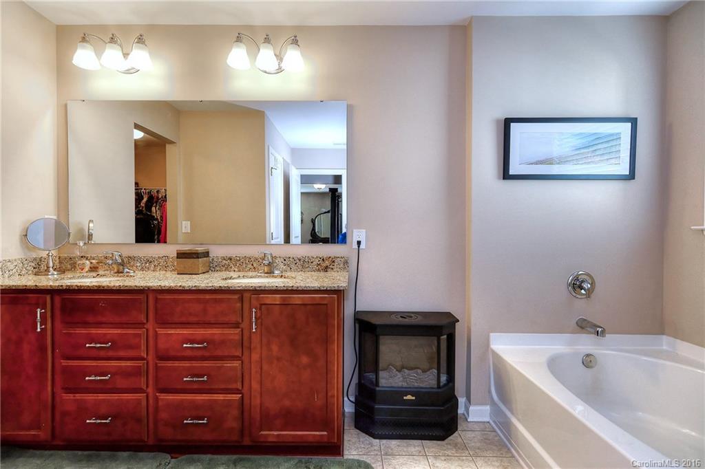 Lake Ridge - Residential