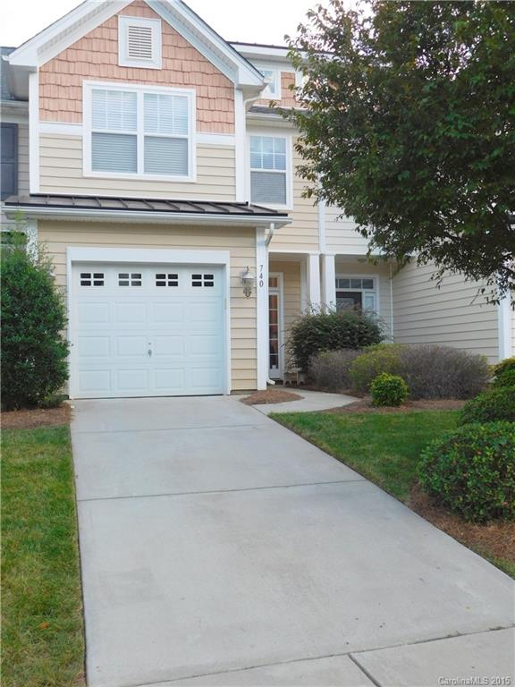 Well Kept 2Bed/2.5Bath Townhome.  Wonderful Open Floor Plan w/Hardwood,  a Pantry, Granite & Ceramic Tile Back Splash  in Kitchen. Great Eating Area and Large Great Rm w/Gas Fireplace.  2-Master Bedrooms Up w/Walk In's & Private Baths.  Master has additional  Area that is Perfect for Office or Sitting Area.  1-Car Garage, Private Patio & close proximity to Shopping, Dining & the Gym.