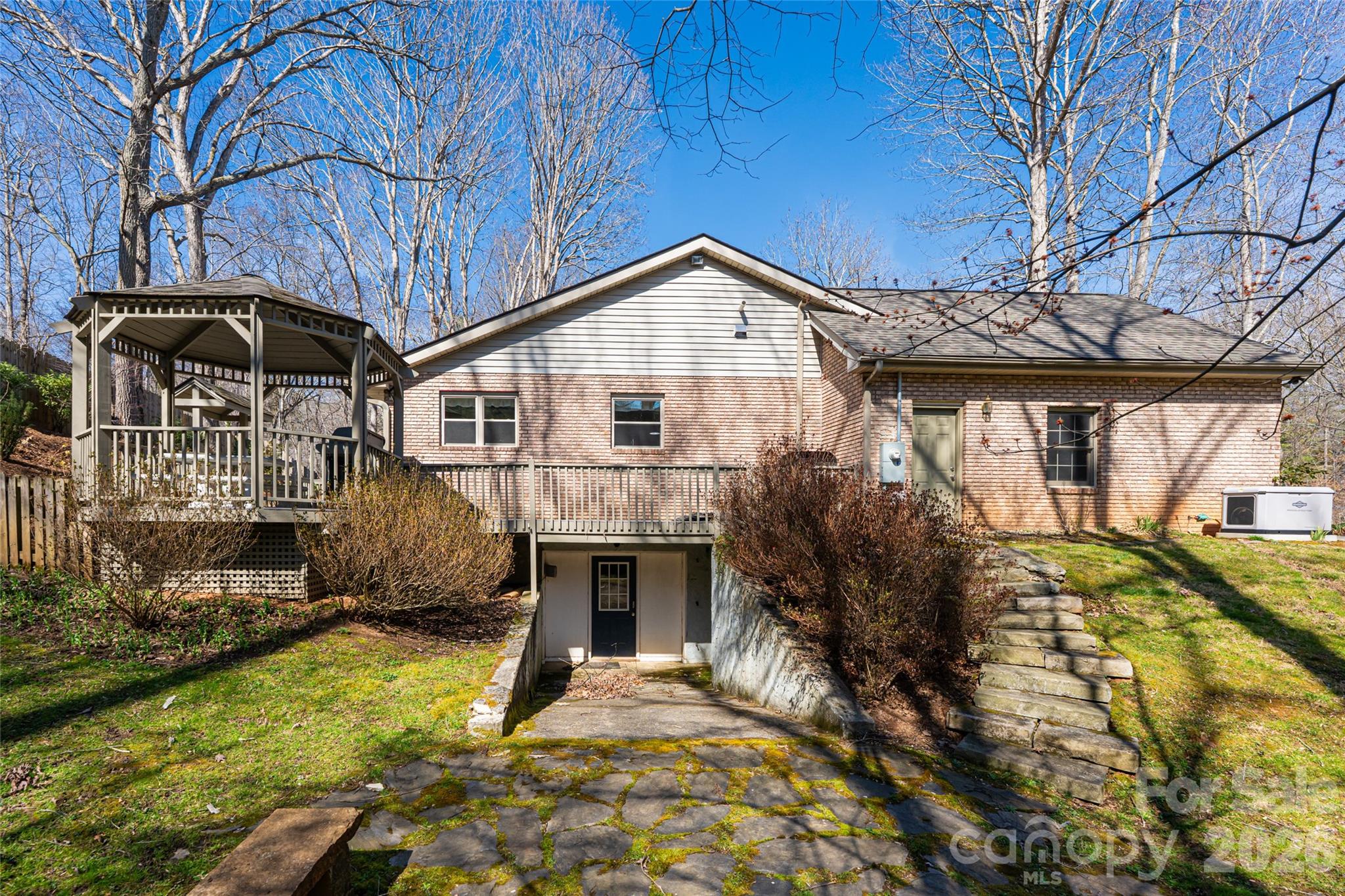 Oak Hollow - Residential