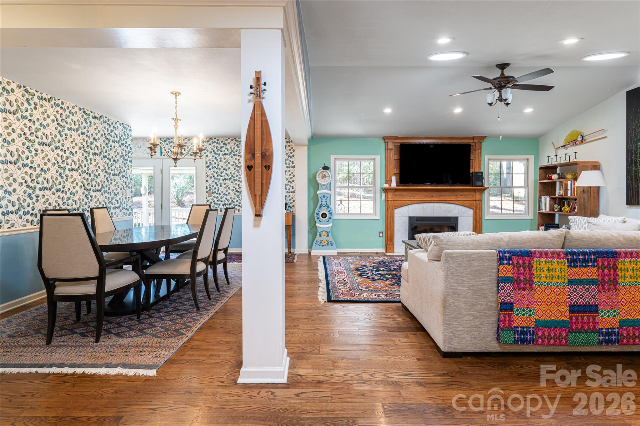 Oak Hollow - Residential